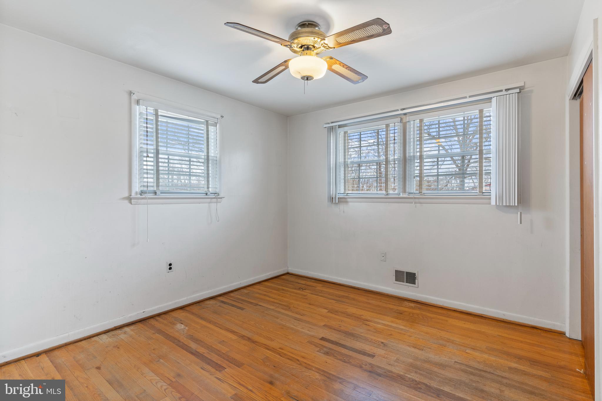 CRESTVIEW MANOR - Residential
