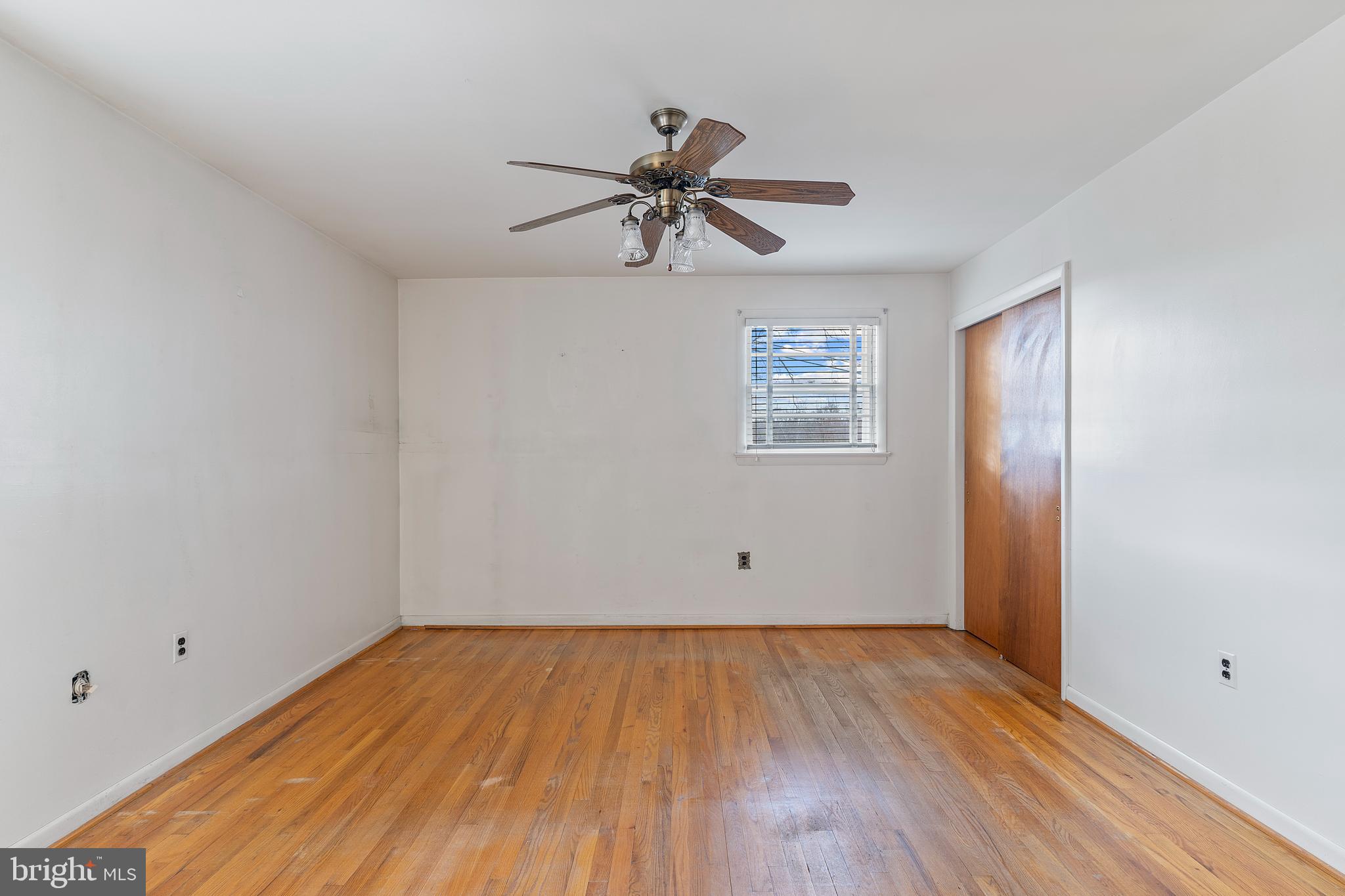 CRESTVIEW MANOR - Residential