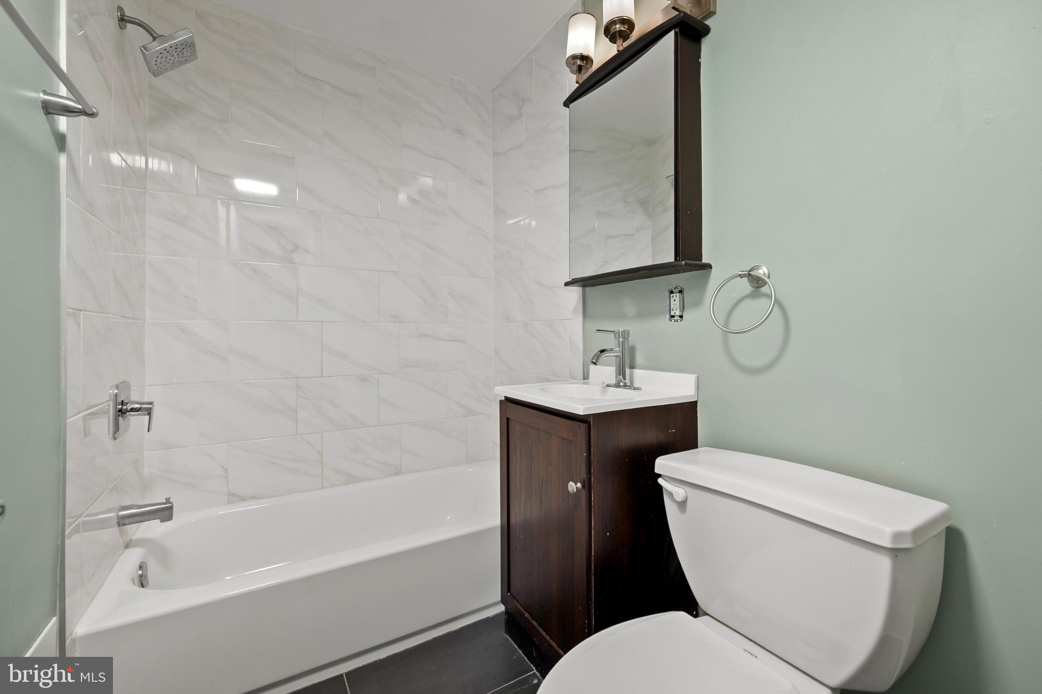 FAIRMOUNT - Residential