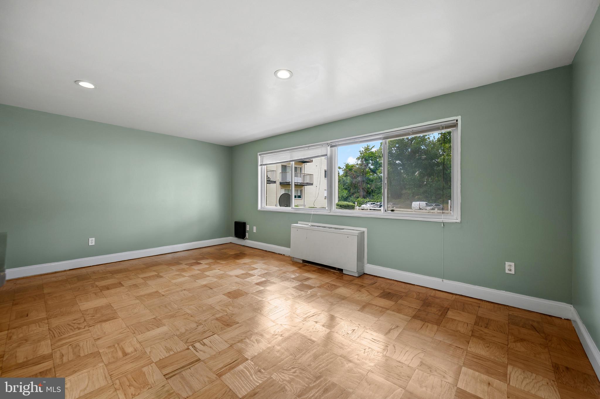 FAIRMOUNT - Residential