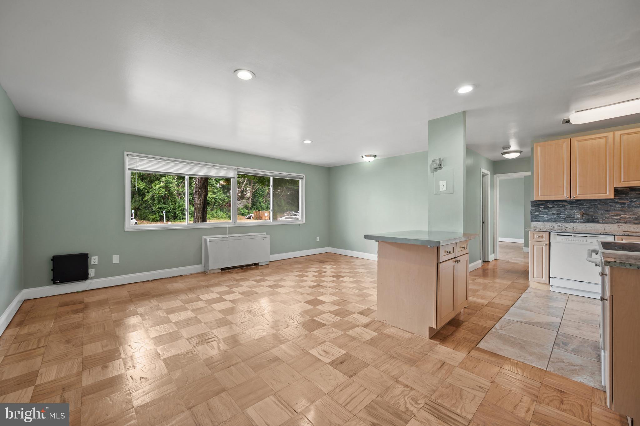 FAIRMOUNT - Residential