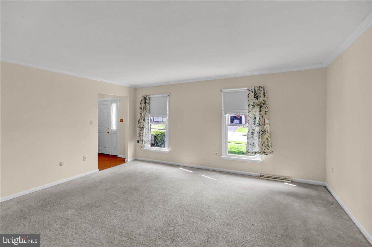 GRINGS HILL ESTATE - Residential