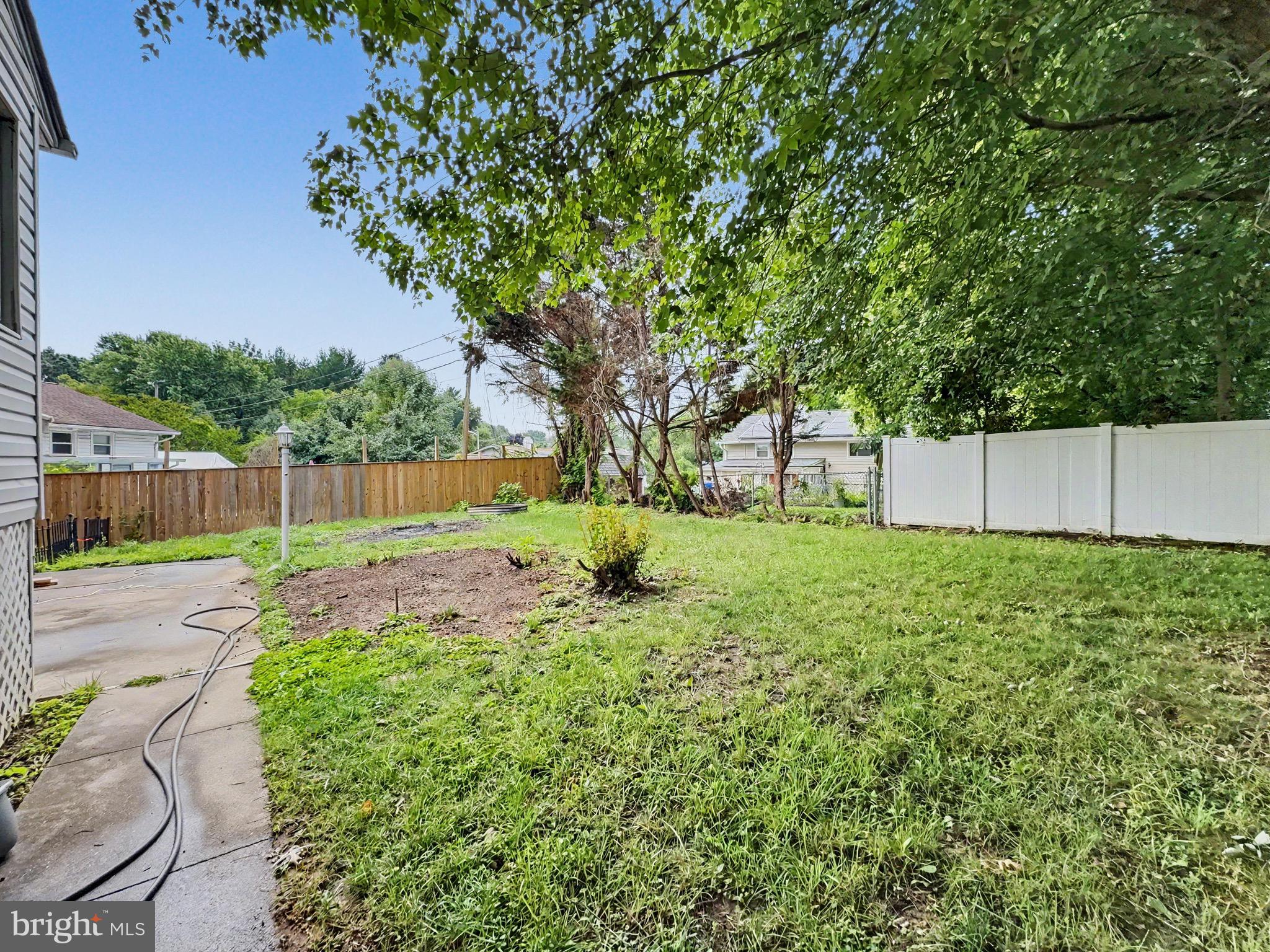 EDGE MEAD - Residential