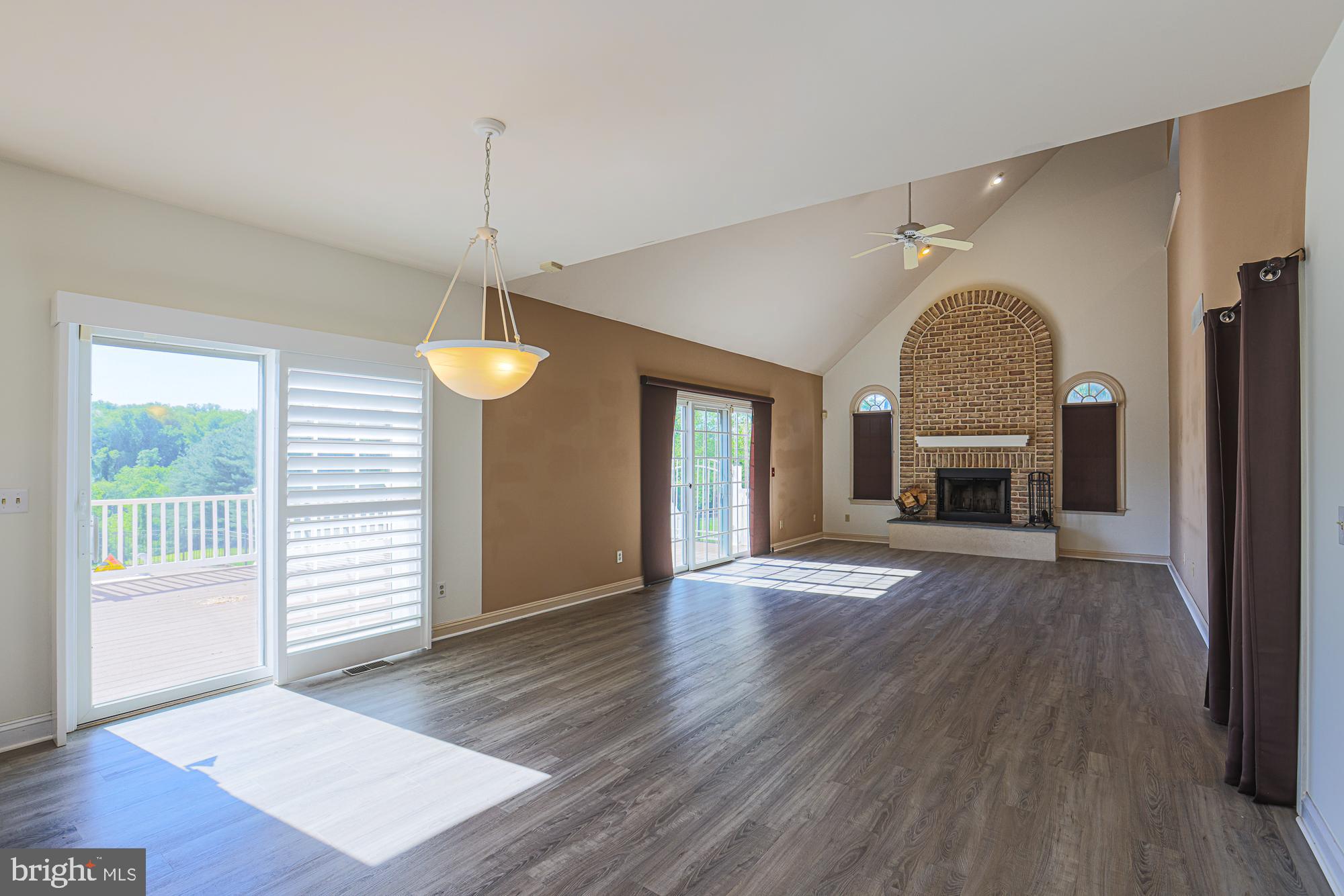 MISSION RIDGE - Residential