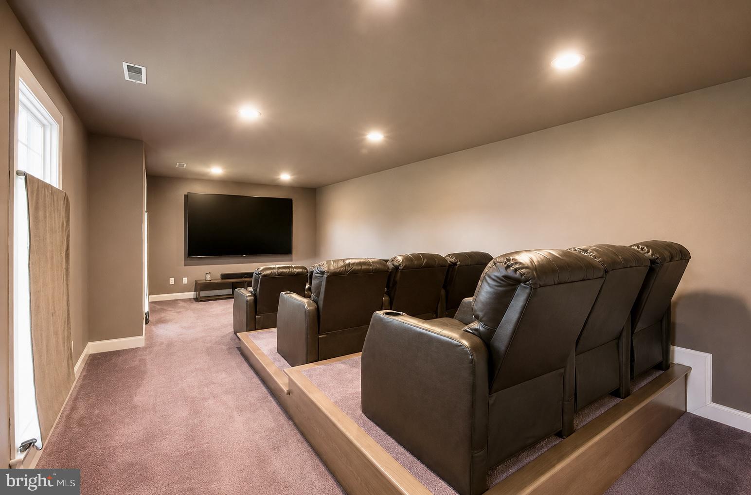 MISSION RIDGE - Residential
