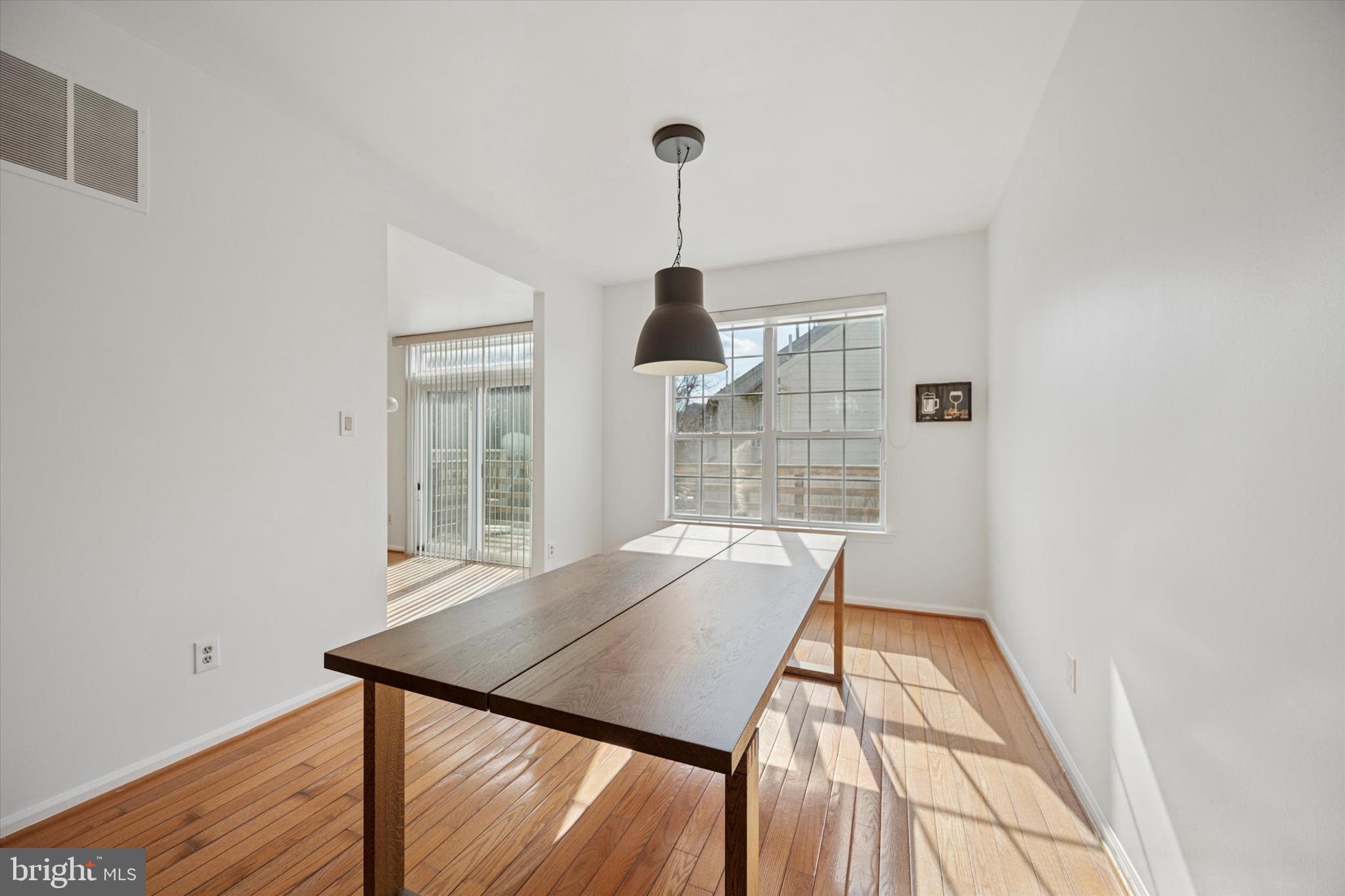 CINNAMON HILL - Residential