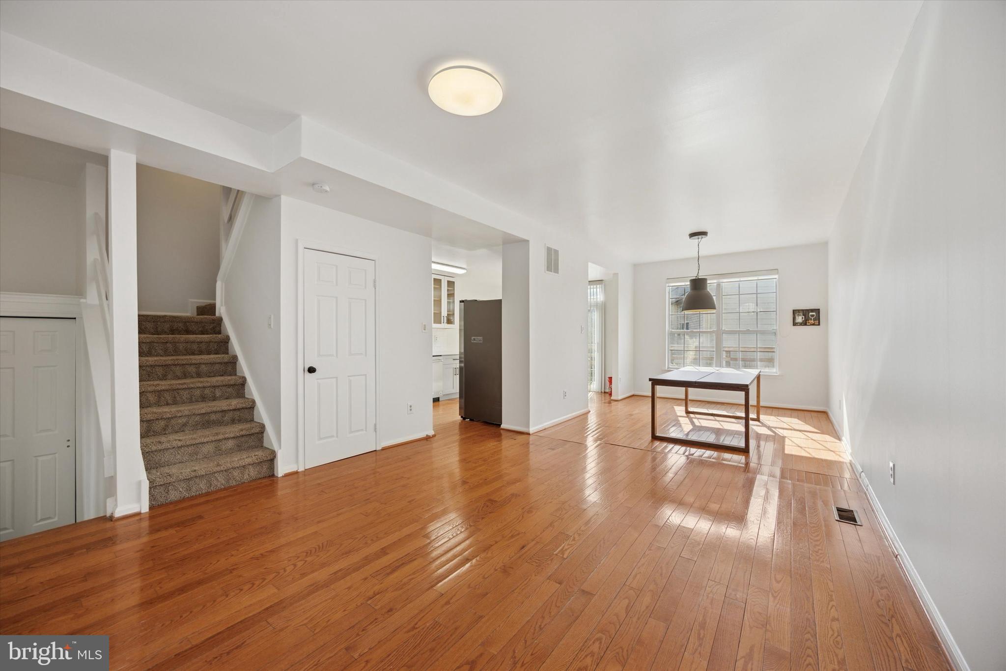 CINNAMON HILL - Residential