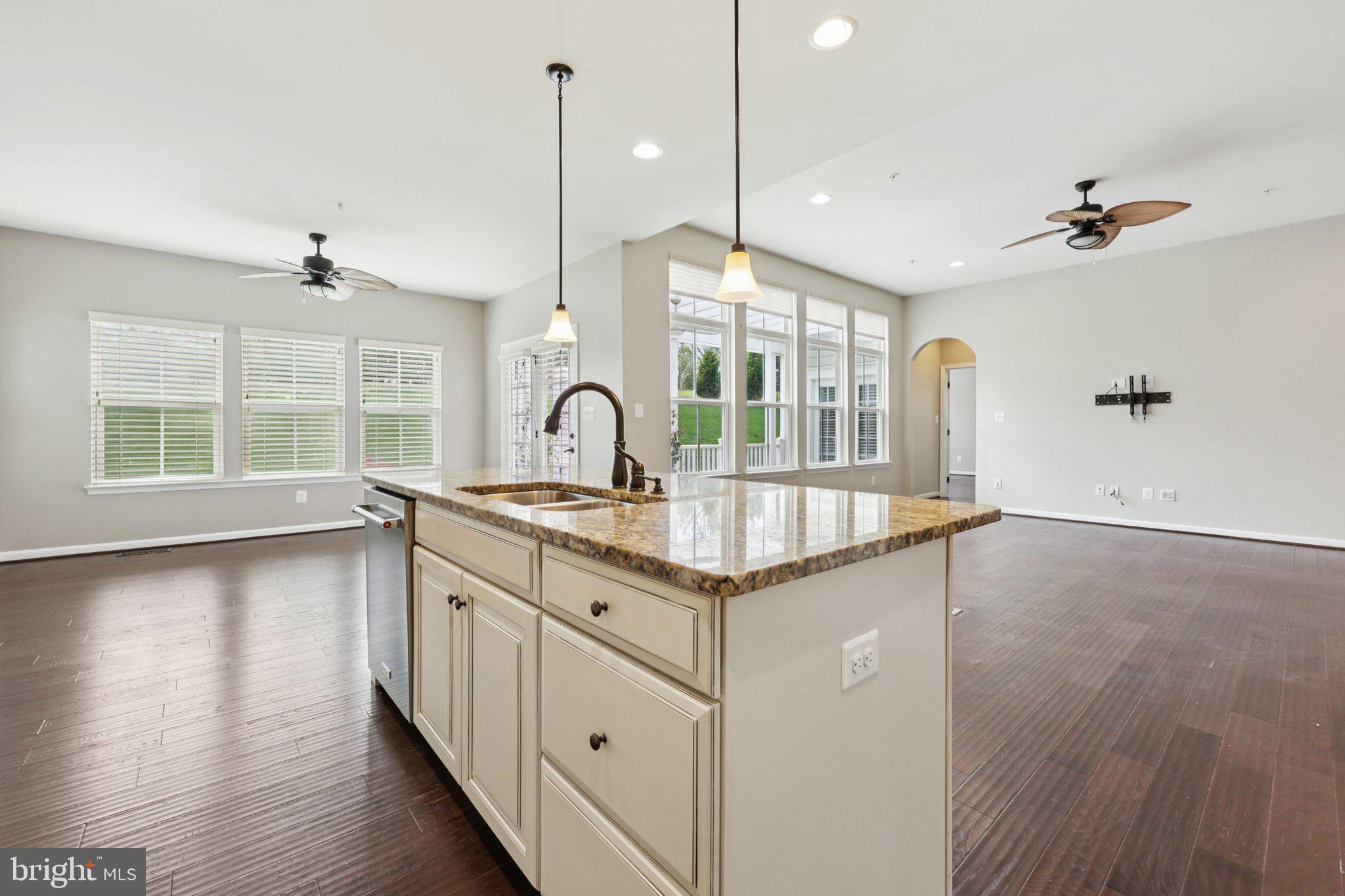 POTOMAC SHORES - Residential