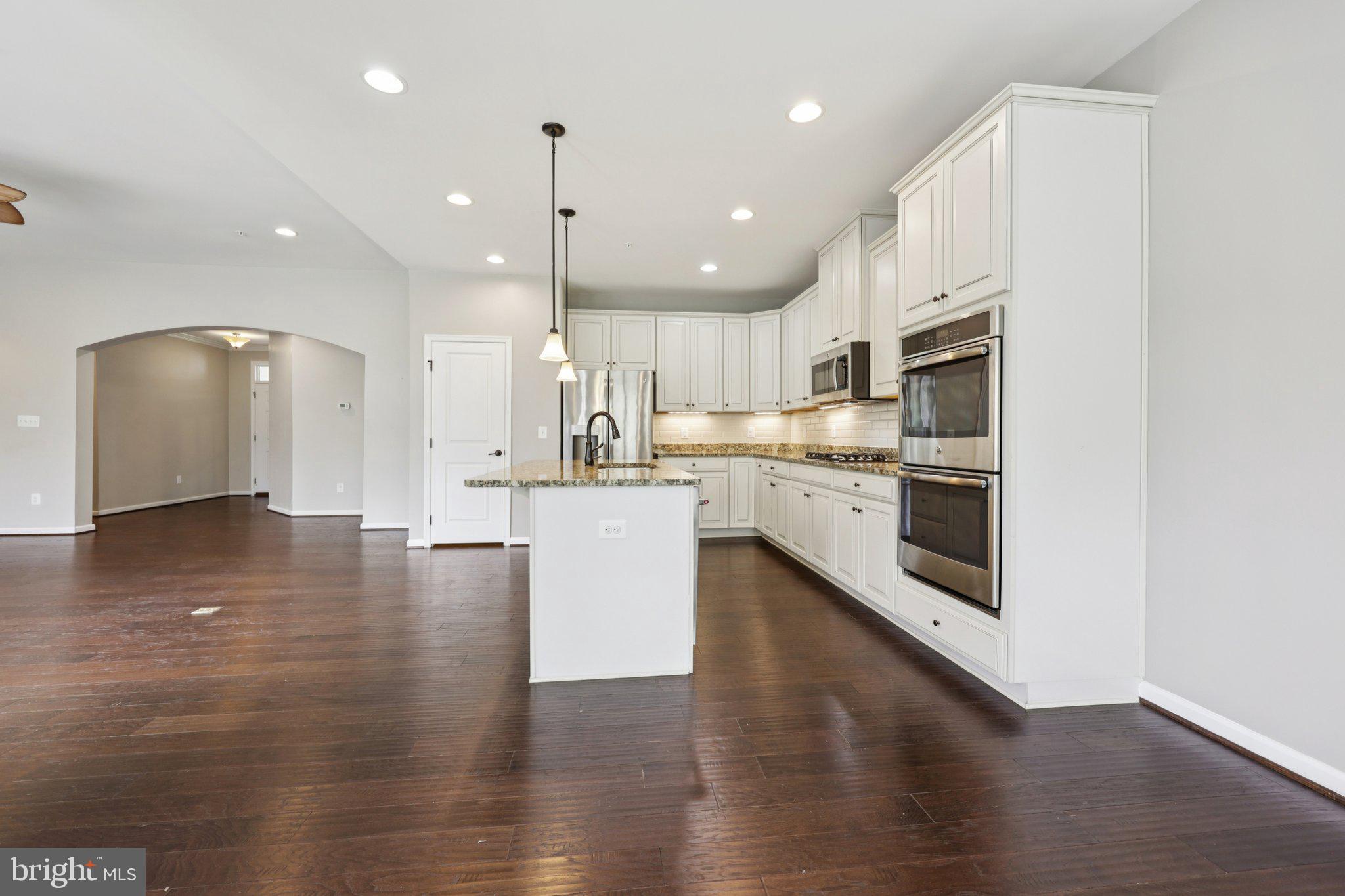 POTOMAC SHORES - Residential