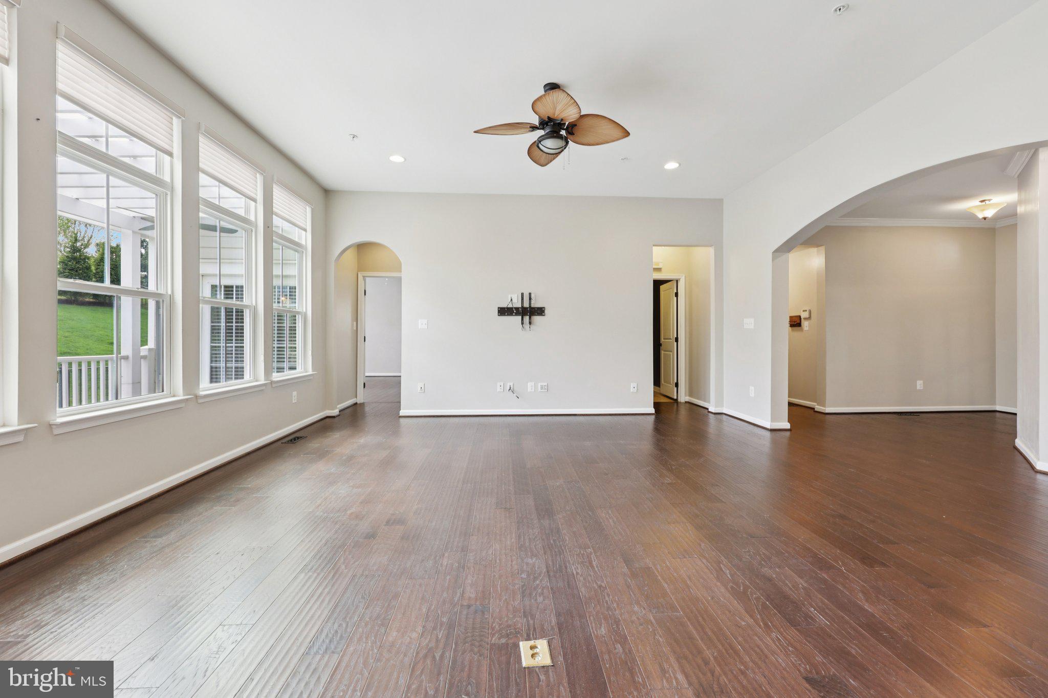 POTOMAC SHORES - Residential