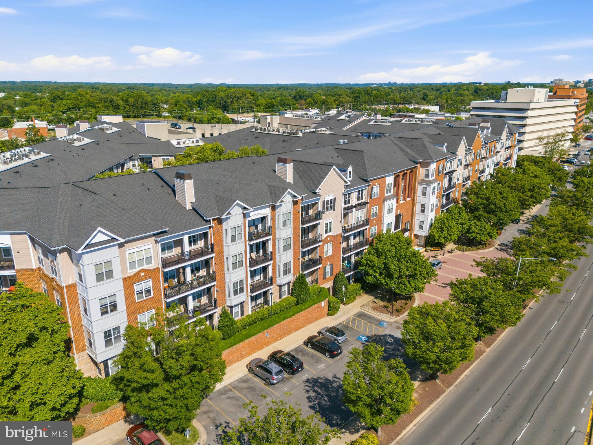 FITZ AT ROCKVILLE TOWN C - Residential