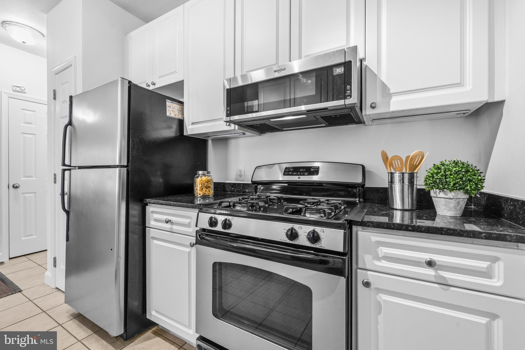 FITZ AT ROCKVILLE TOWN C - Residential