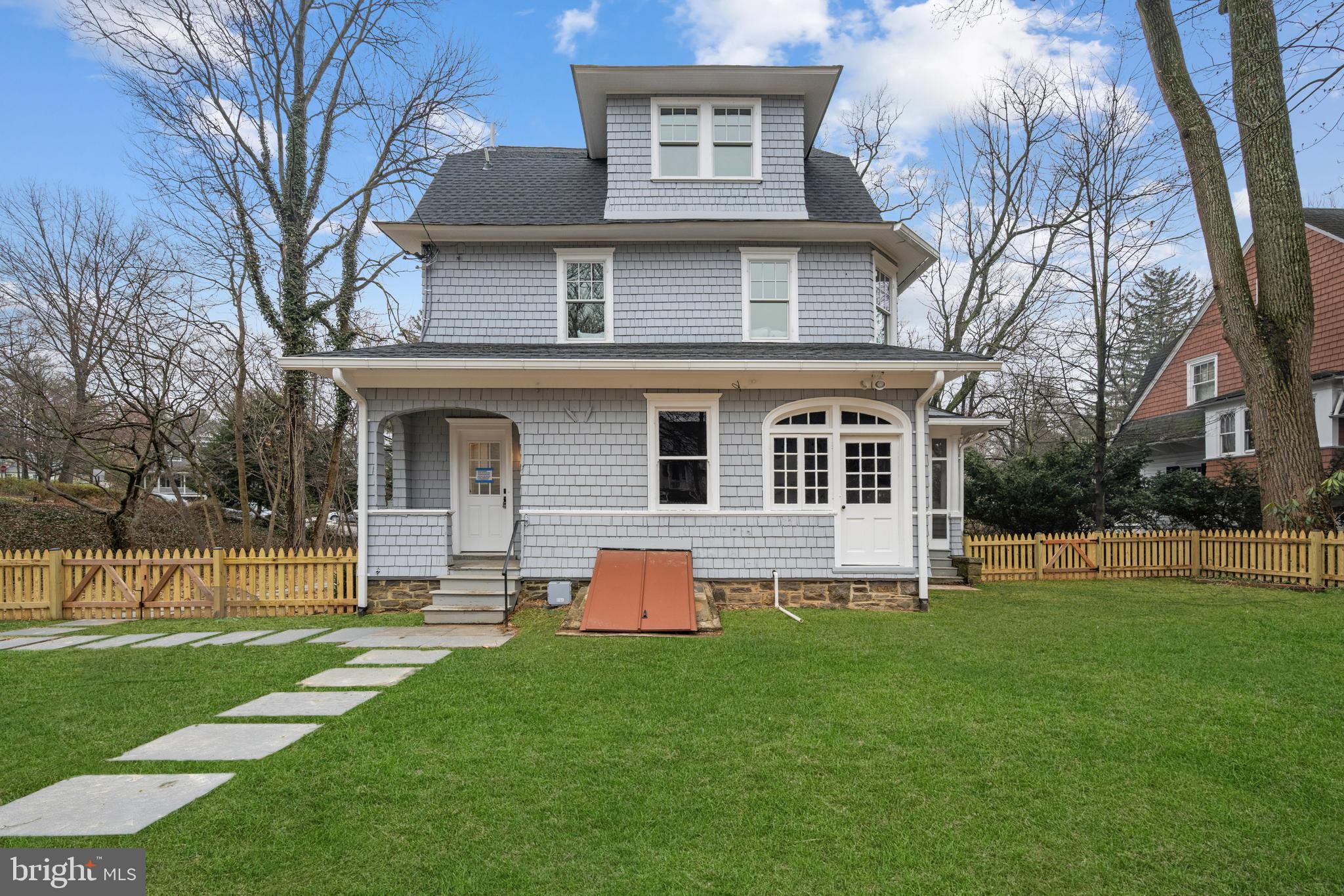 ROLAND PARK - Residential