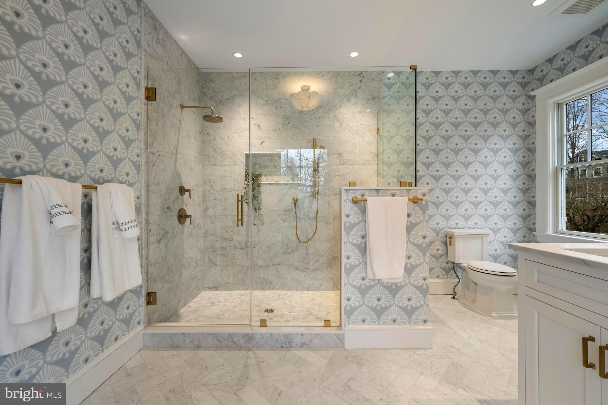 ROLAND PARK - Residential
