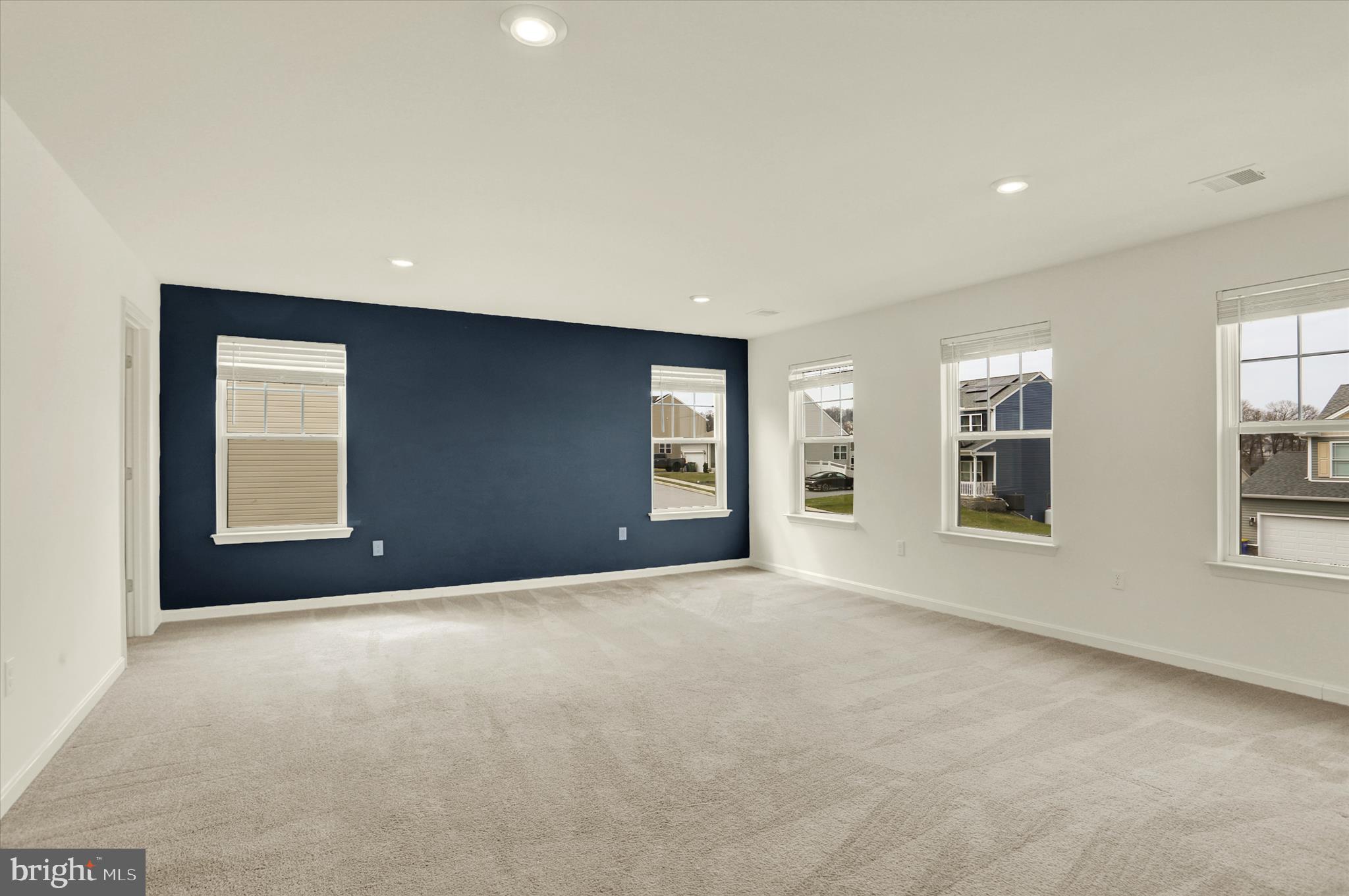 LEXINGTON ESTATES - Residential