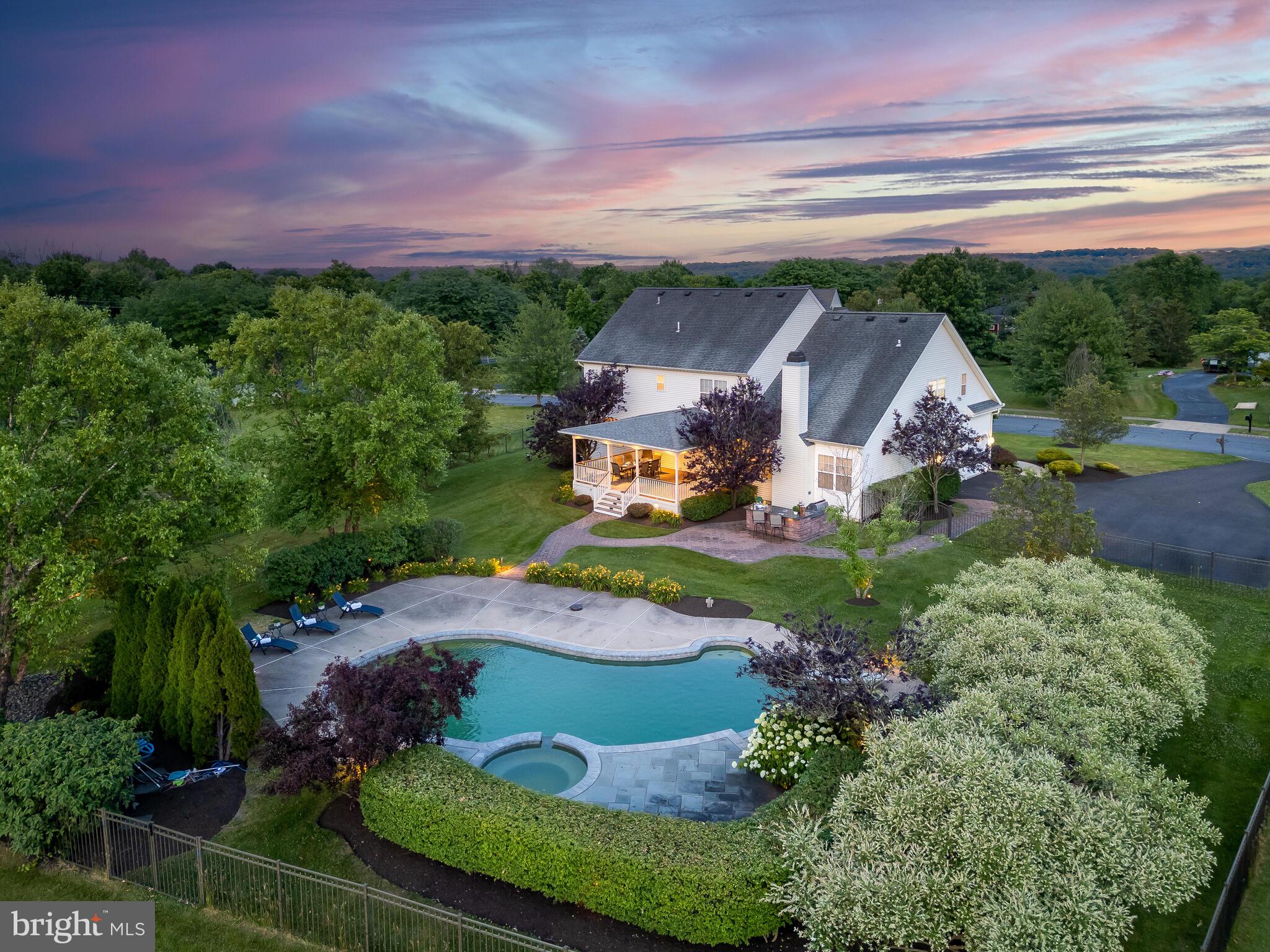 COUNTRY RIDGE - Residential
