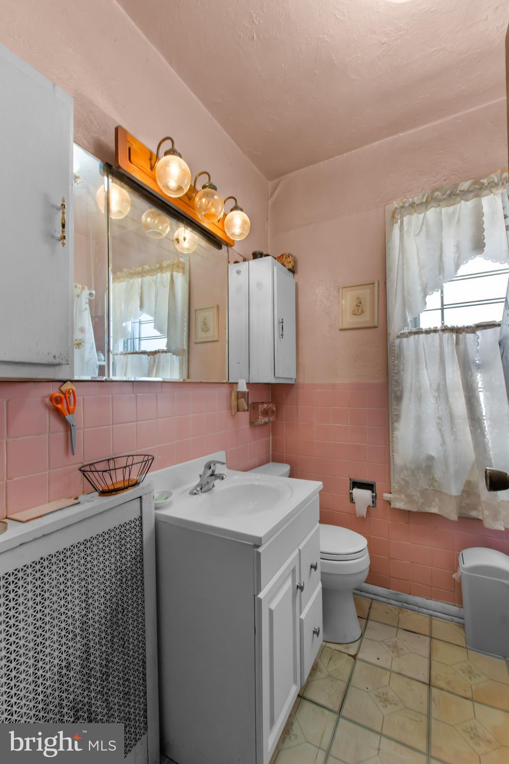POINT BREEZE - Residential