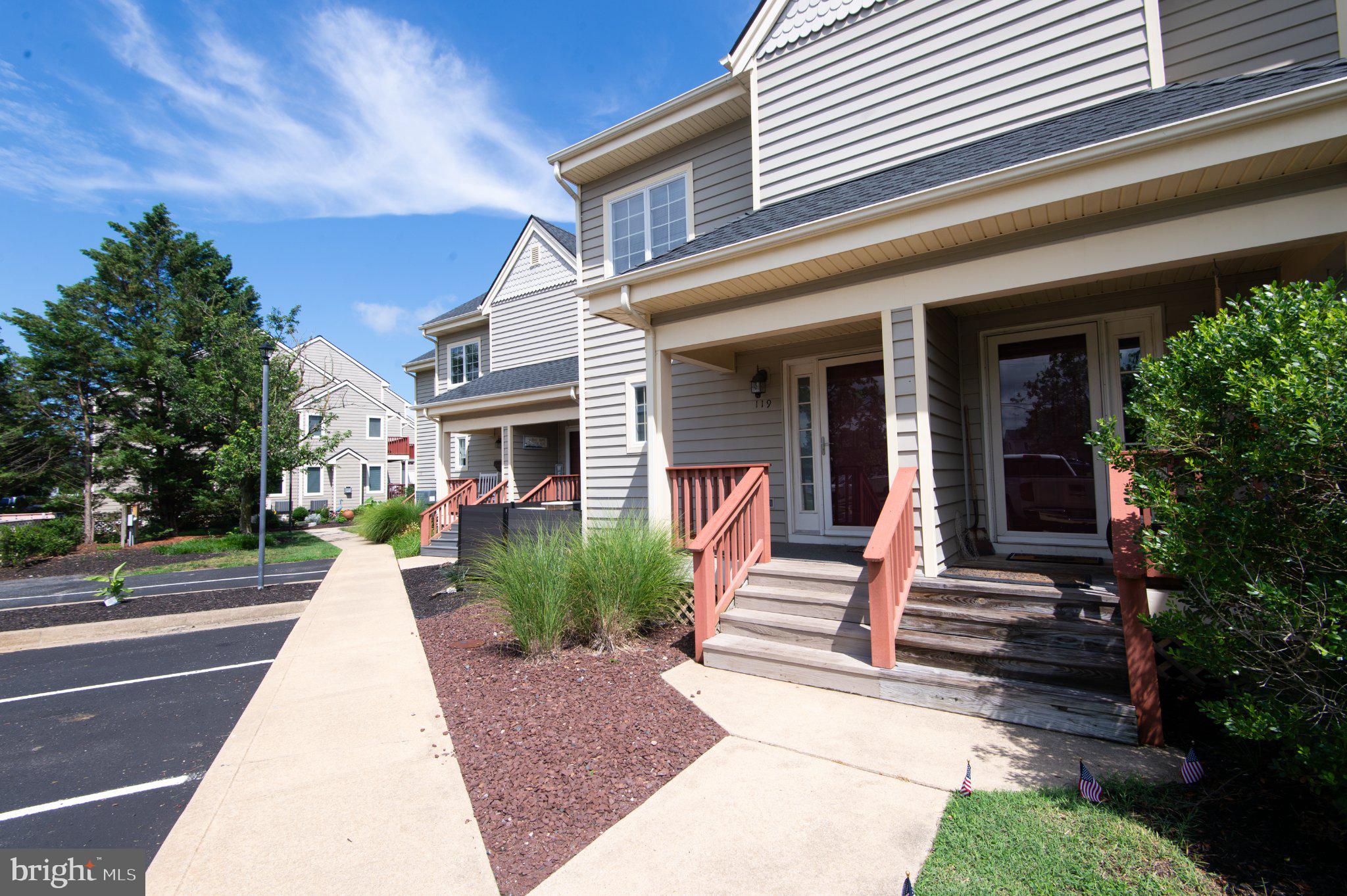 WARWICK LANDING - Residential