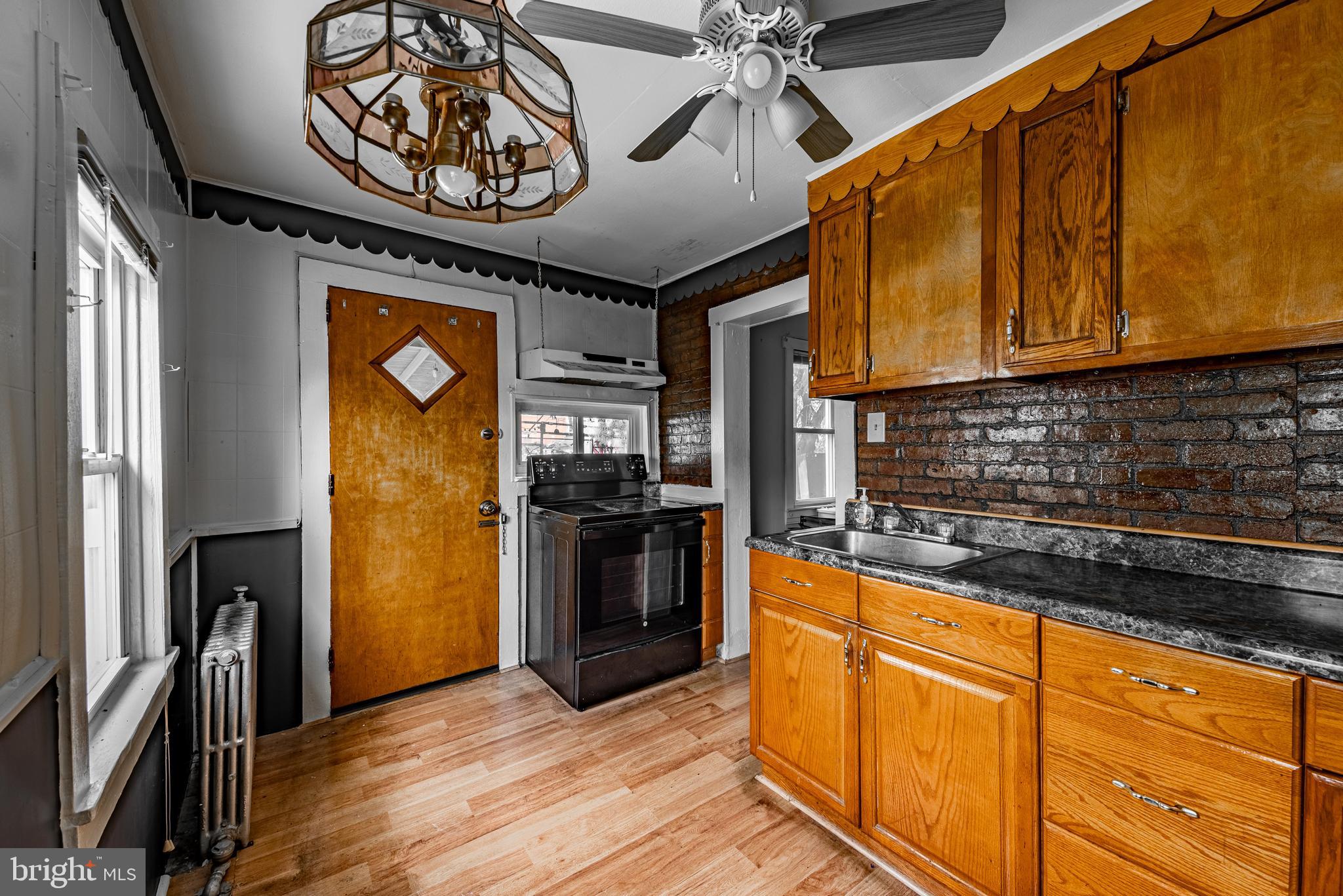 HAMPDEN HISTORIC DISTRICT - Residential