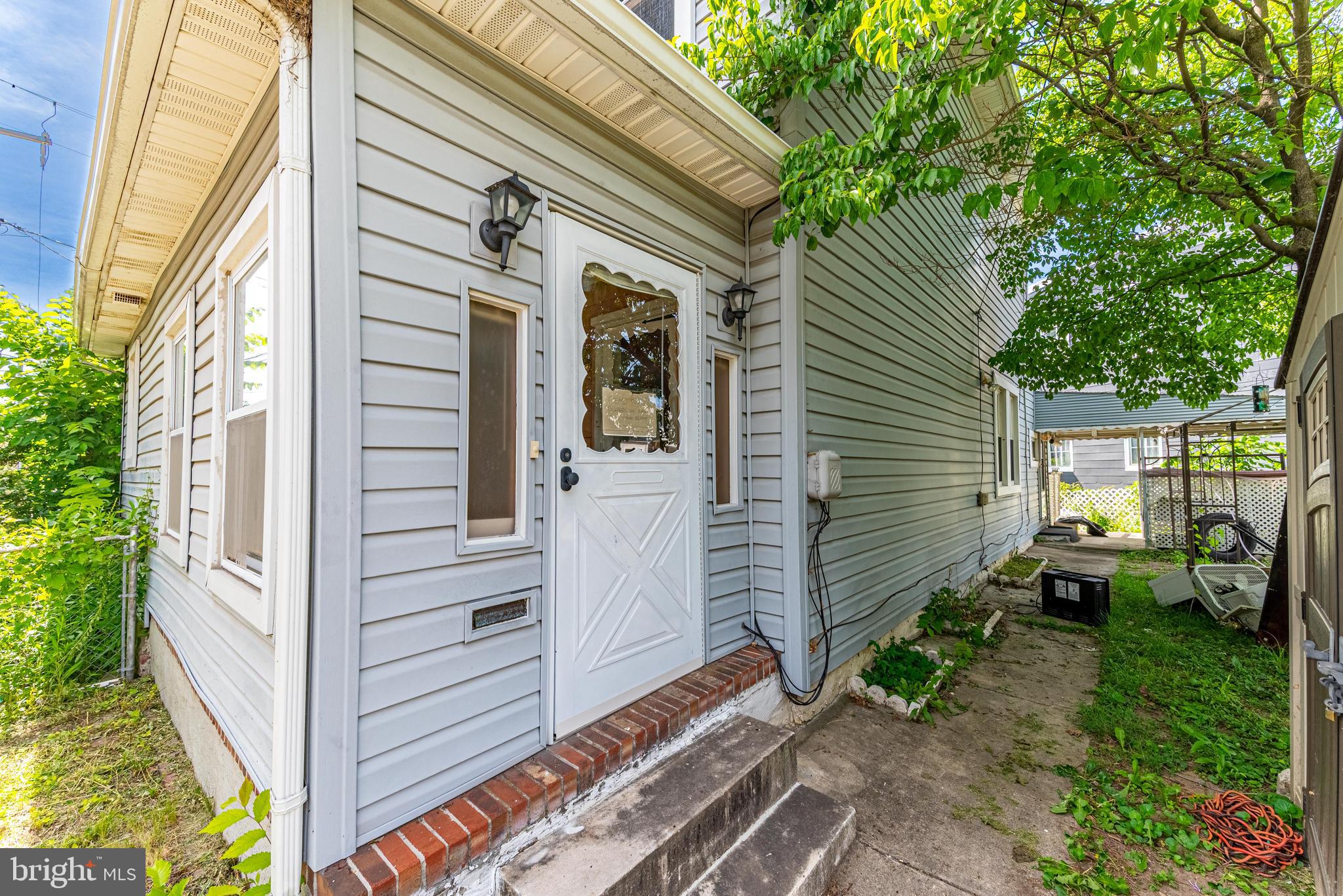 HAMPDEN HISTORIC DISTRICT - Residential