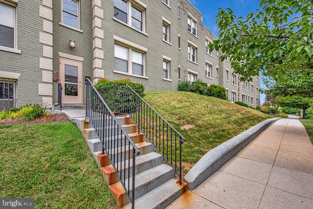 BROOKLAND - Residential