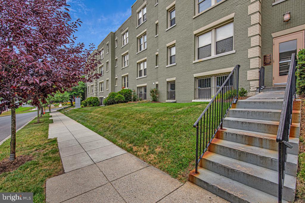 BROOKLAND - Residential