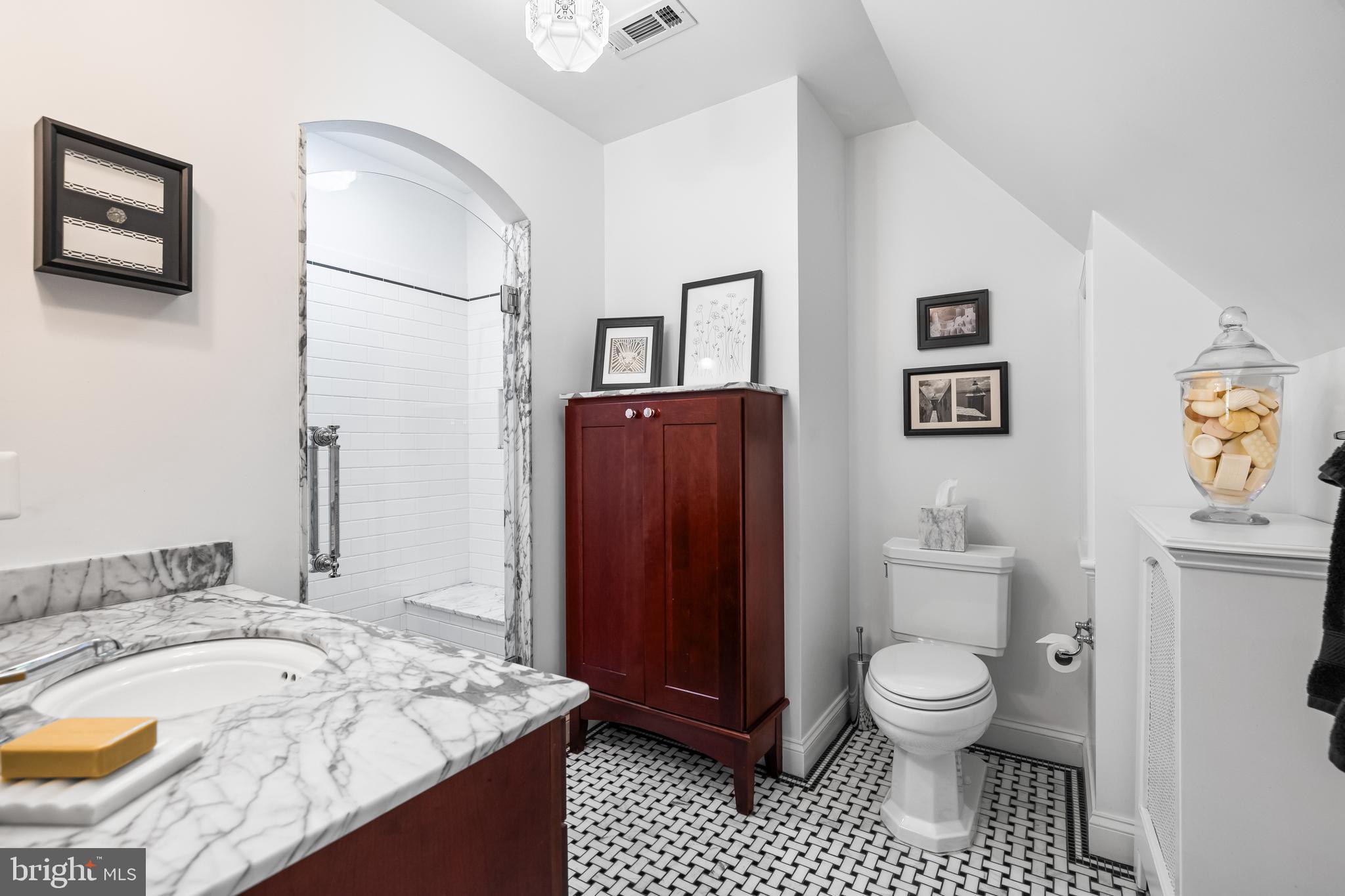 GREATER HOMELAND HISTORIC DISTRICT - Residential
