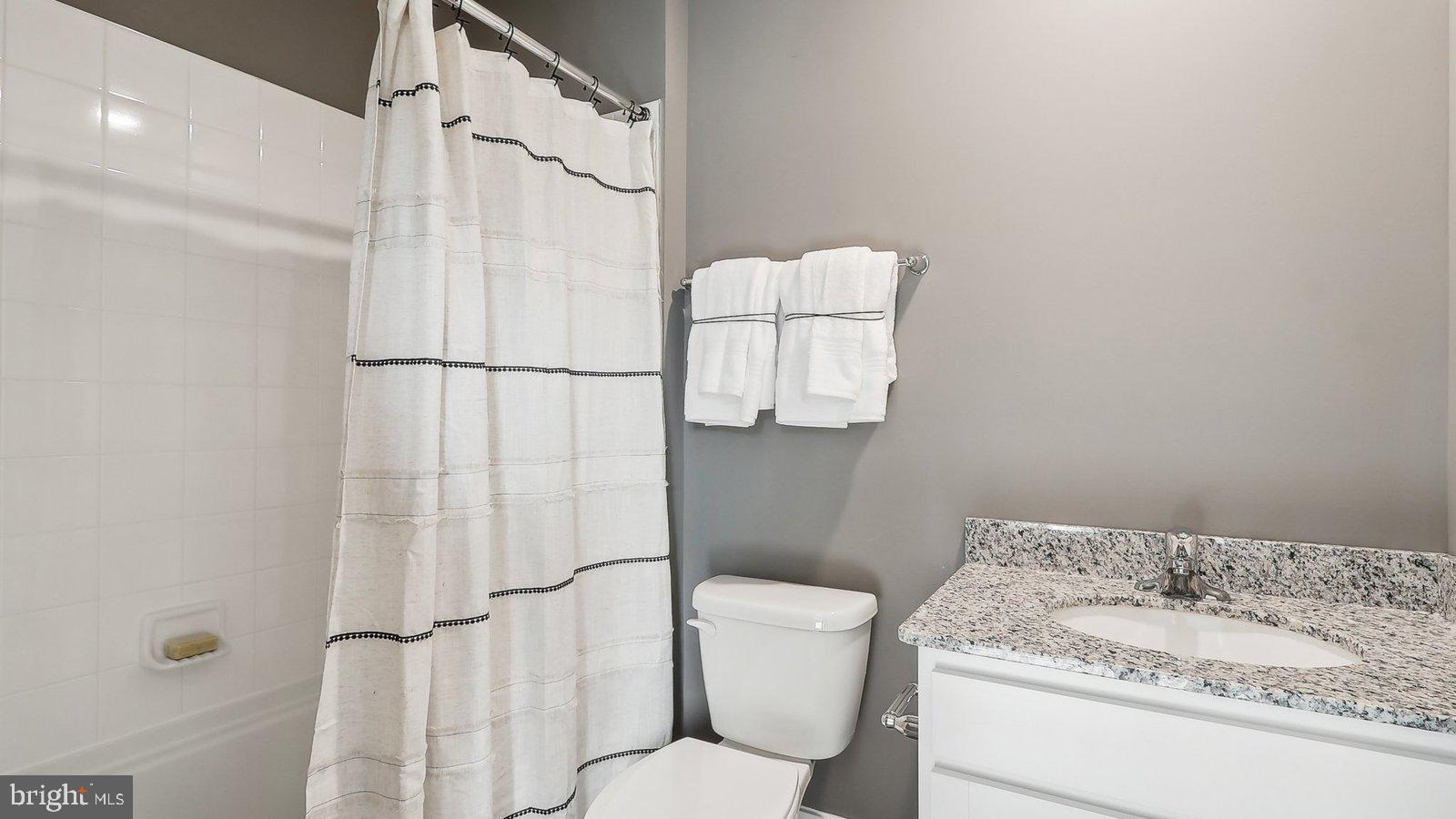 RETREAT AT WINDING CREEK - Residential
