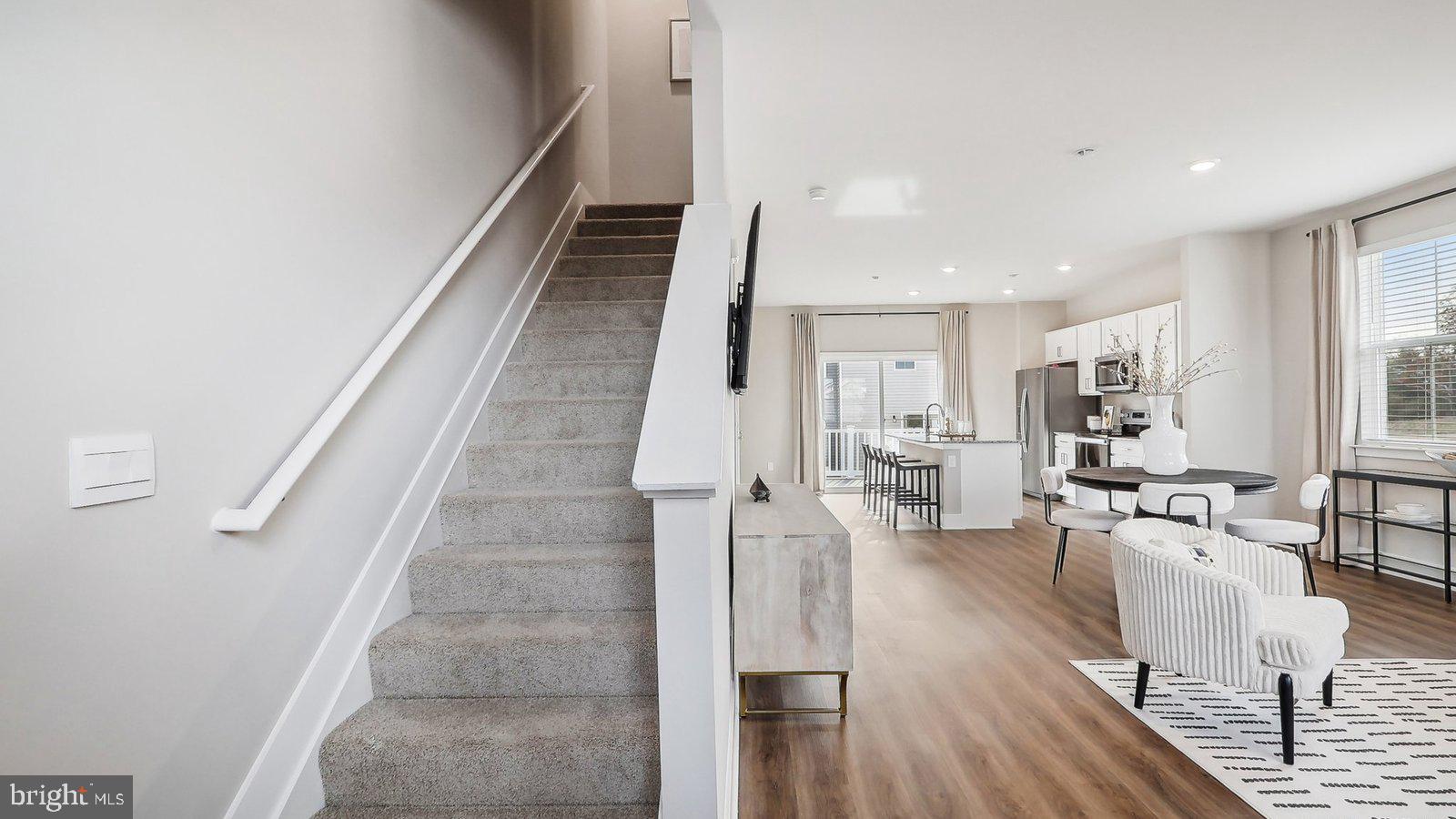 RETREAT AT WINDING CREEK - Residential