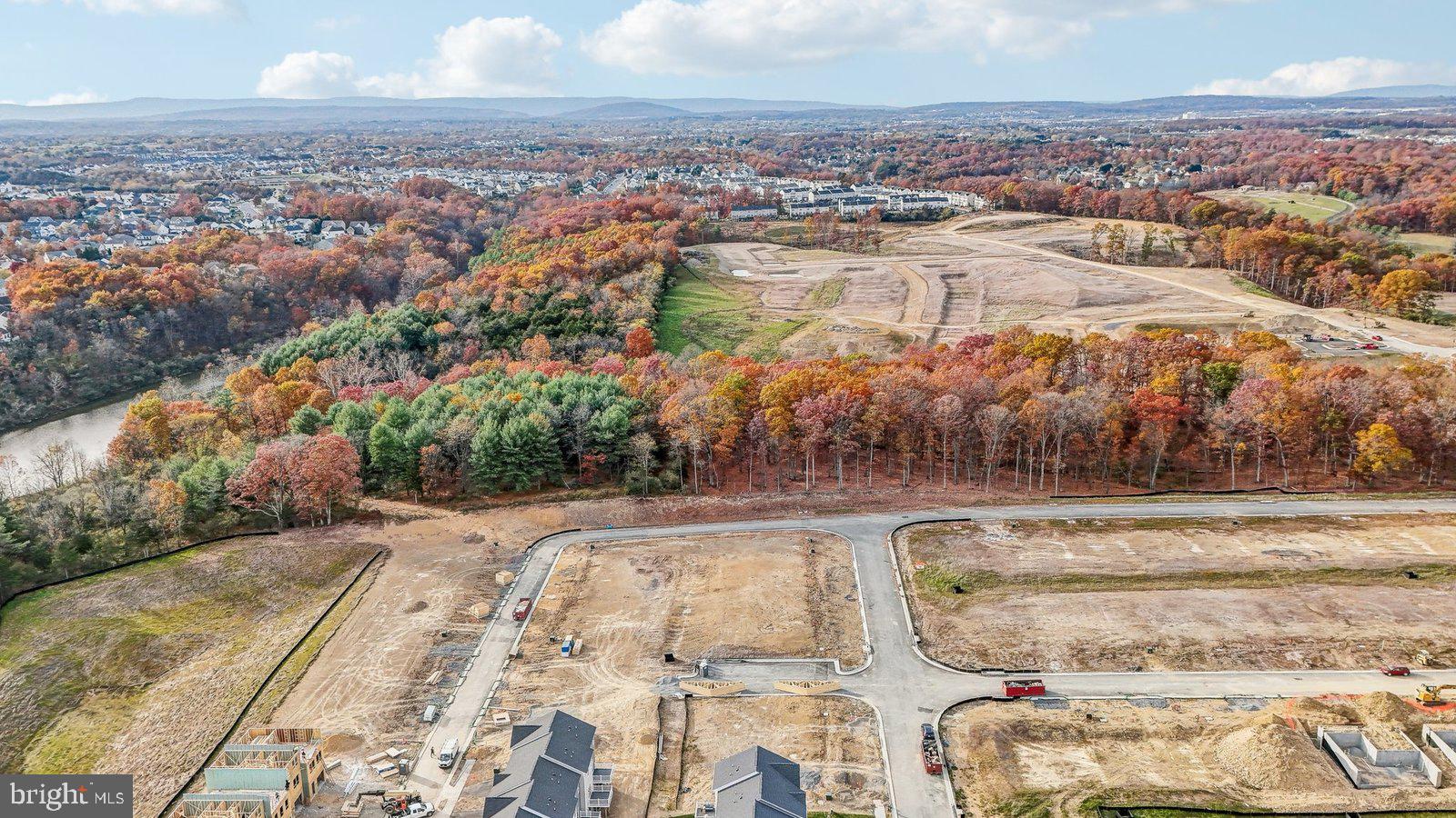 RETREAT AT WINDING CREEK - Residential