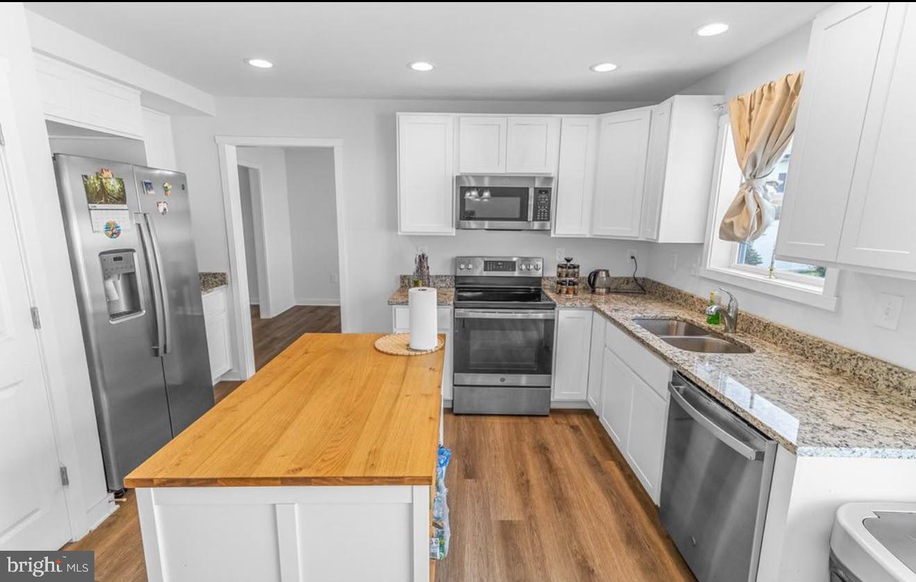POINT VIEW ESTATES - Residential