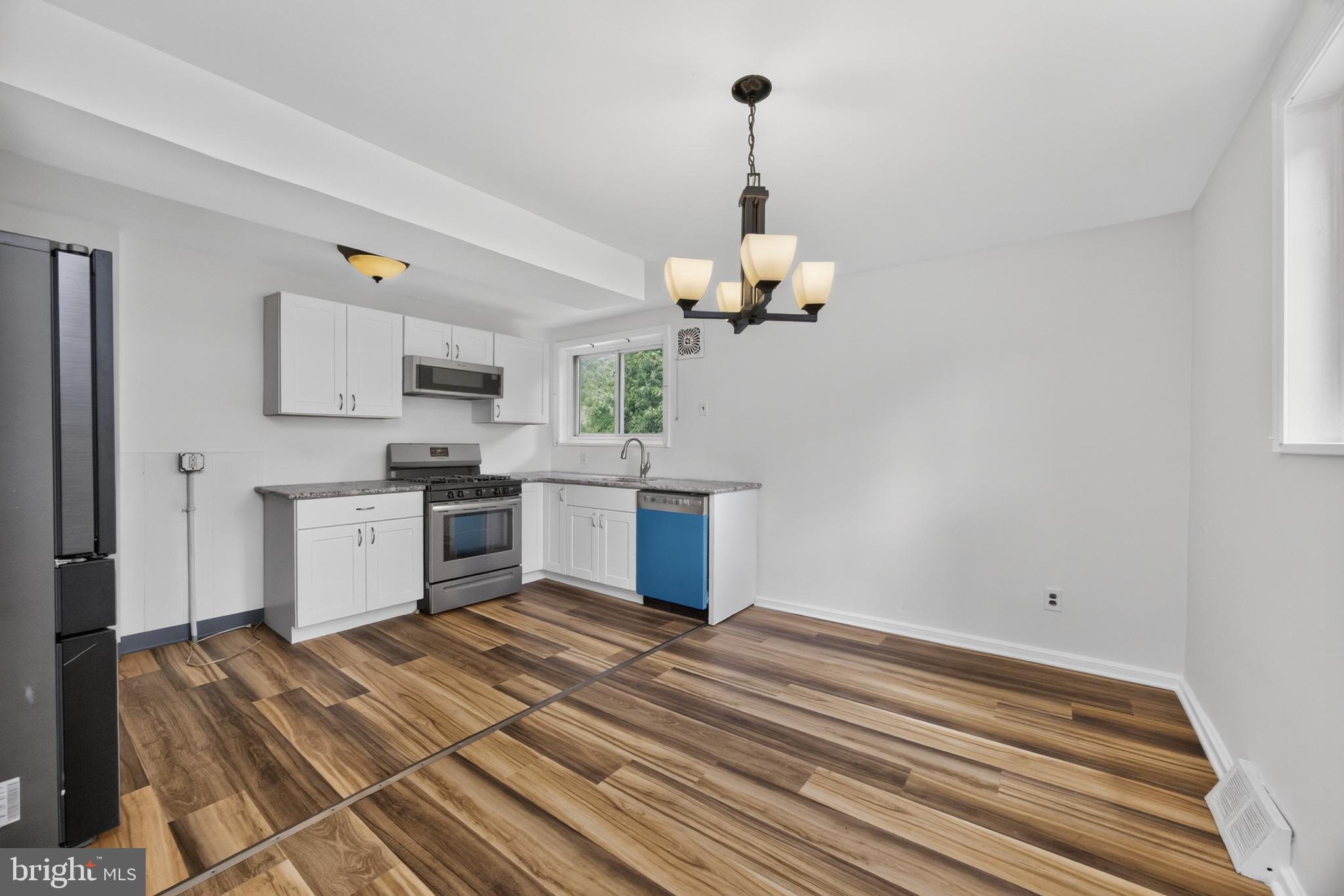 DELMAR VILLAGE - Residential