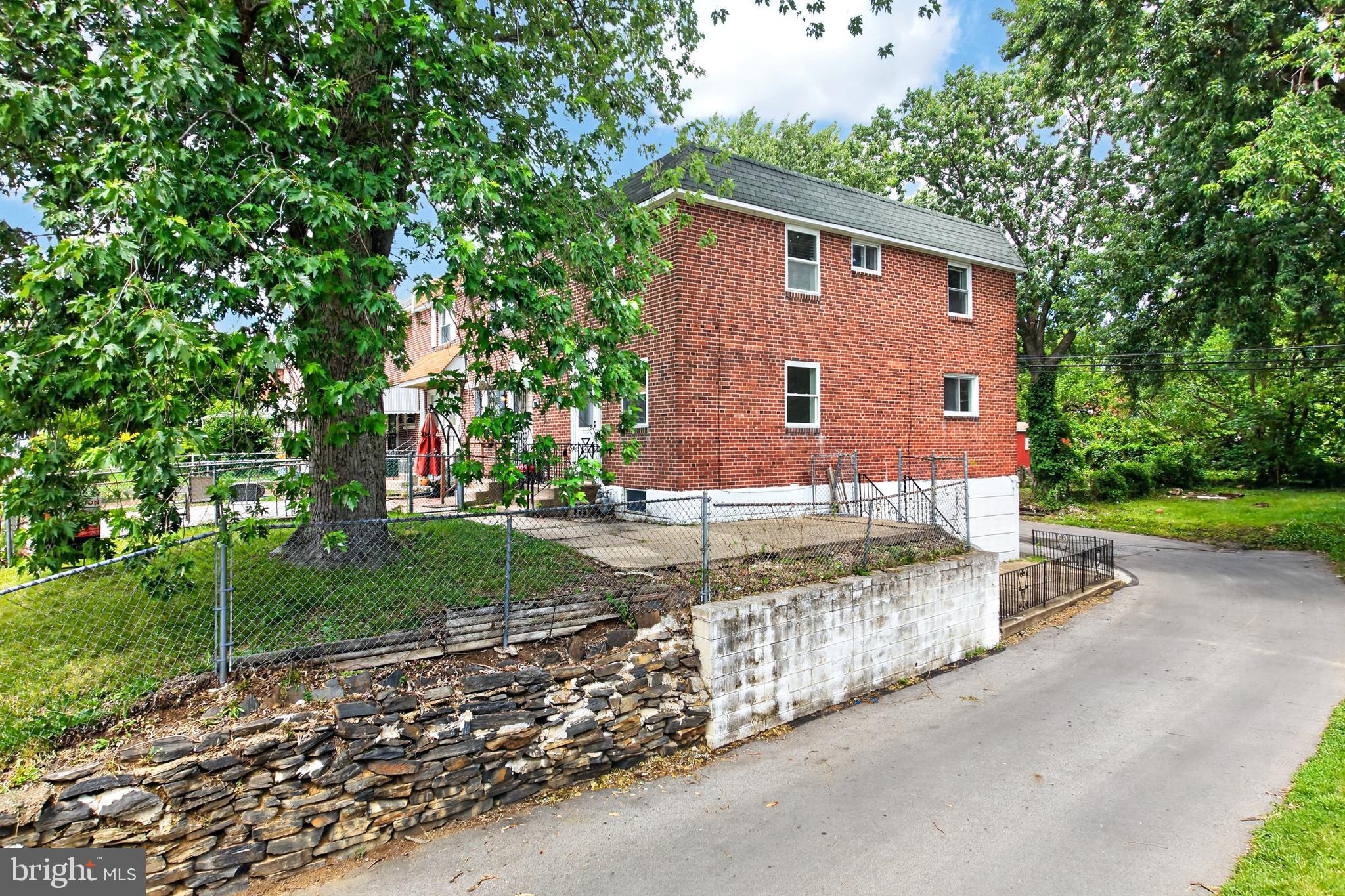 DELMAR VILLAGE - Residential