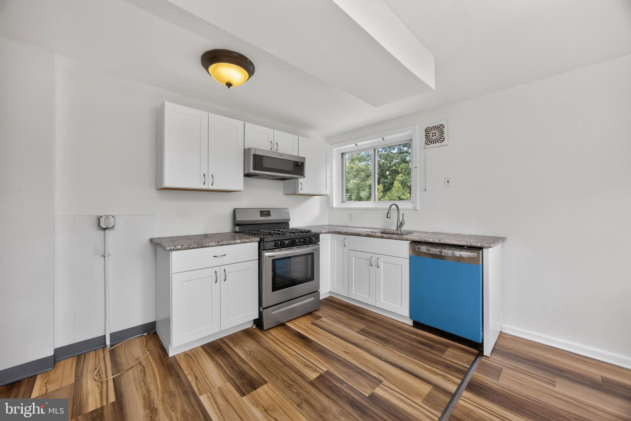 DELMAR VILLAGE - Residential