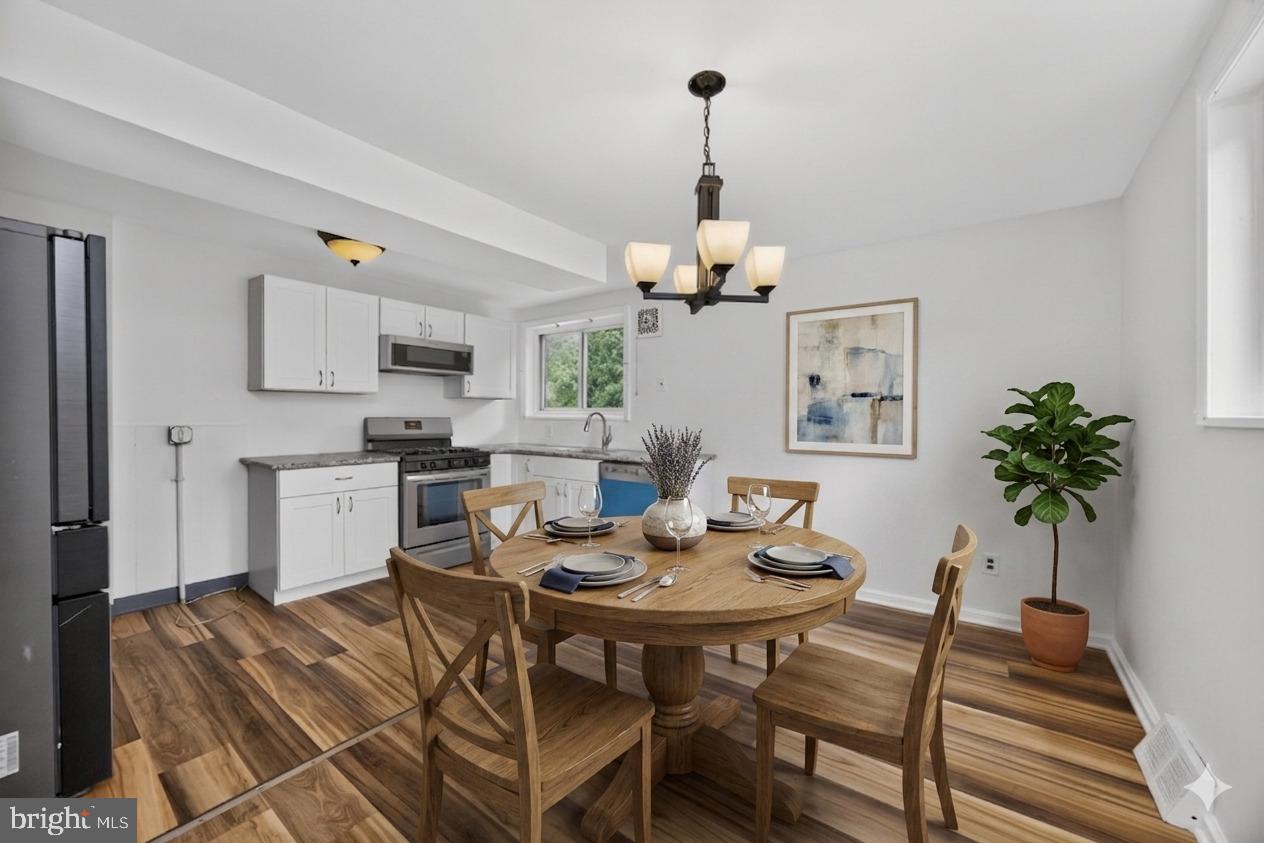 DELMAR VILLAGE - Residential