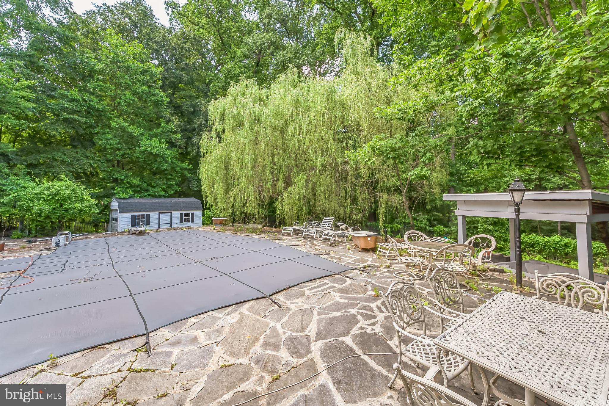 JUSTA FARMS - Residential