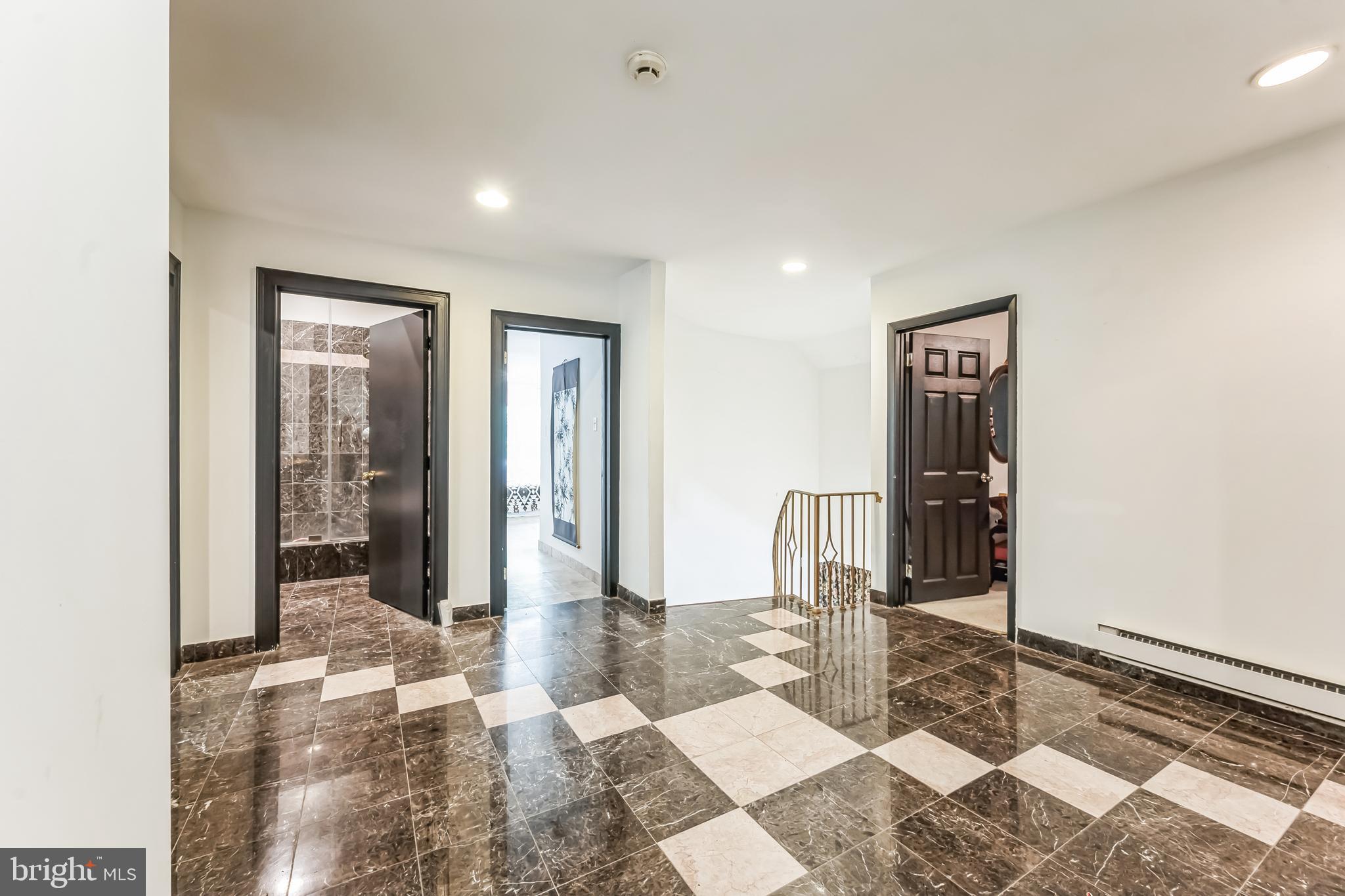 JUSTA FARMS - Residential