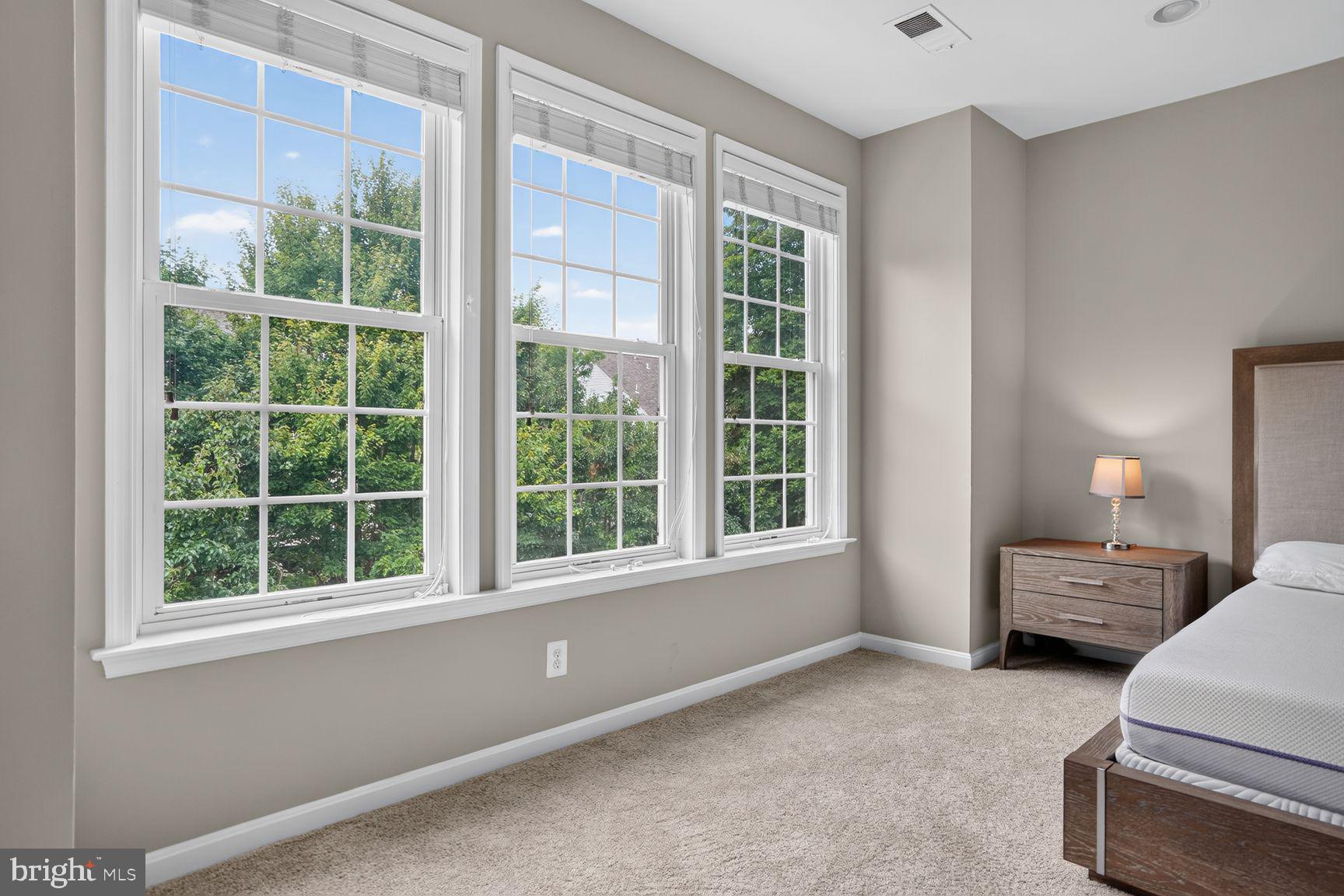 CASCADES/LOWES - Residential