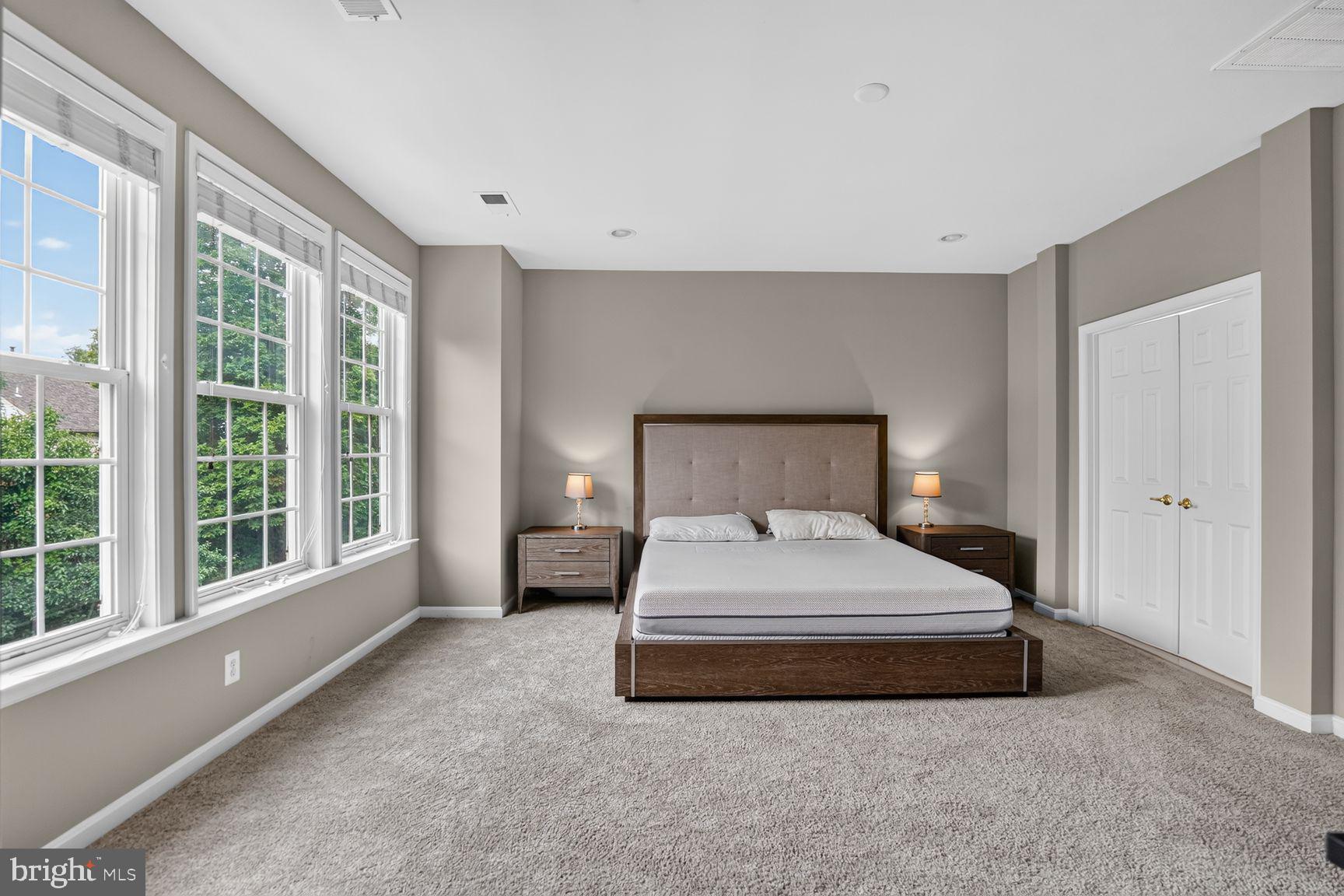CASCADES/LOWES - Residential