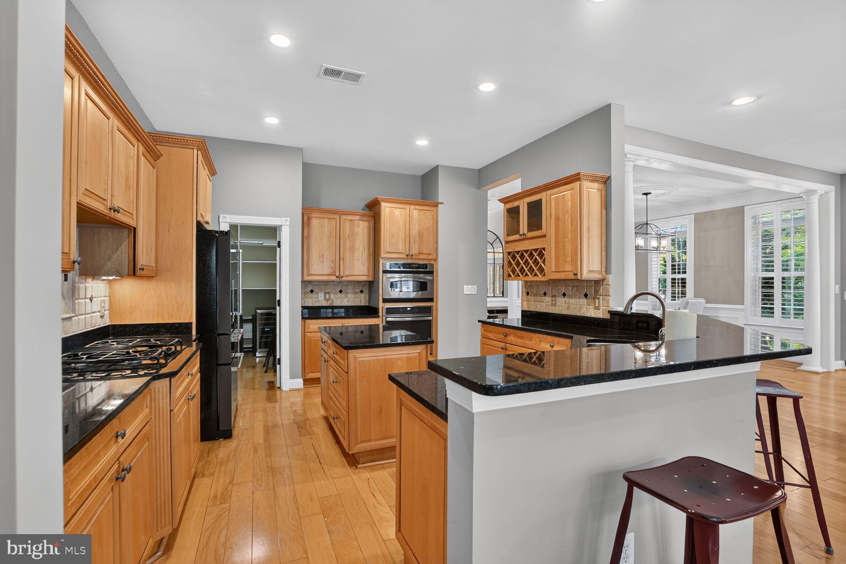 CASCADES/LOWES - Residential