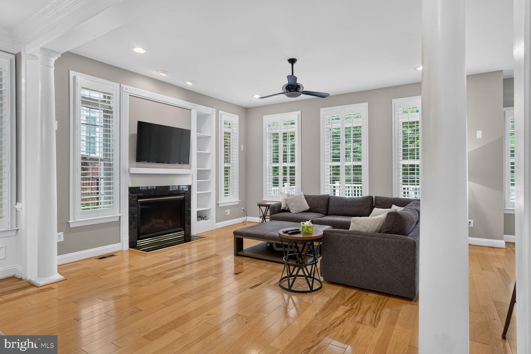 CASCADES/LOWES - Residential