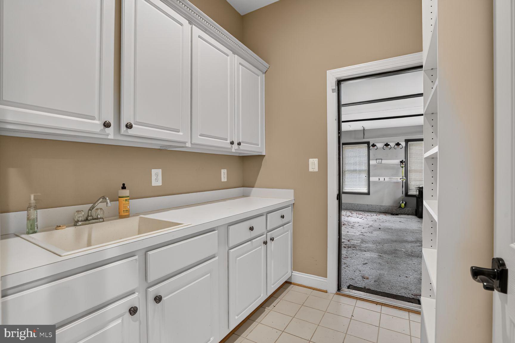 CASCADES/LOWES - Residential