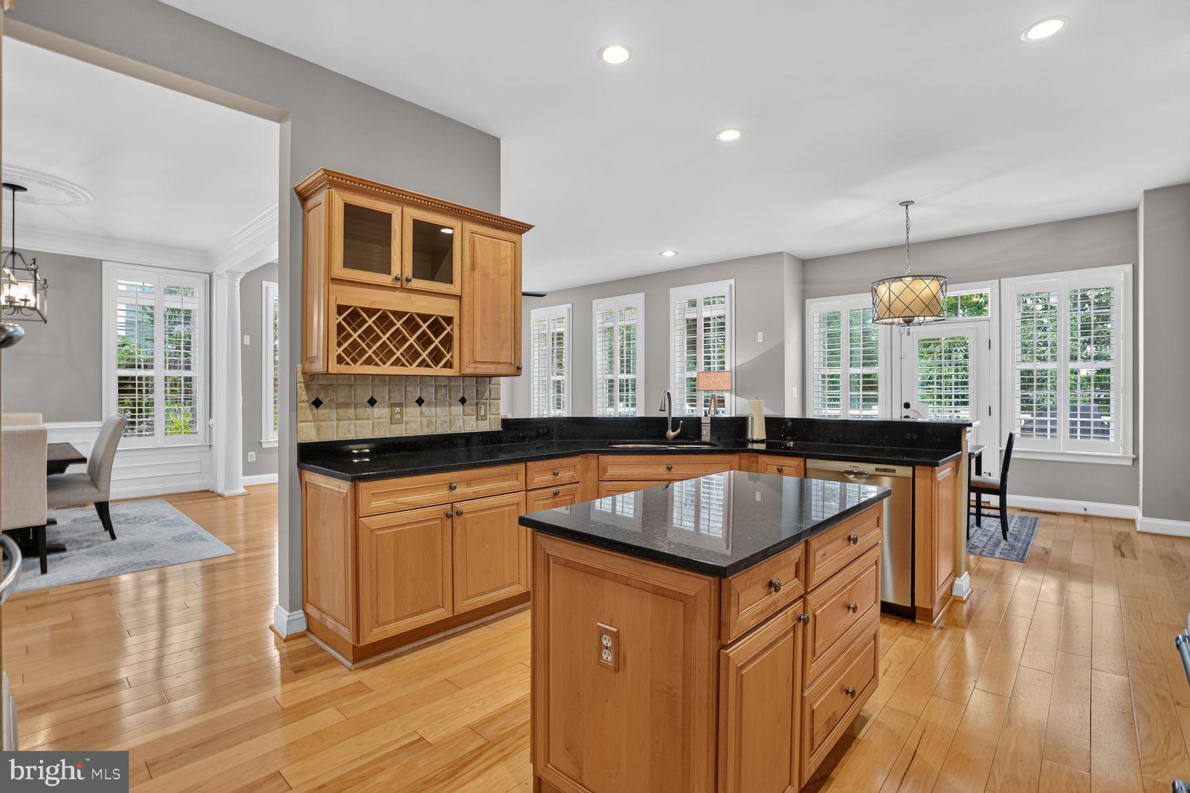 CASCADES/LOWES - Residential