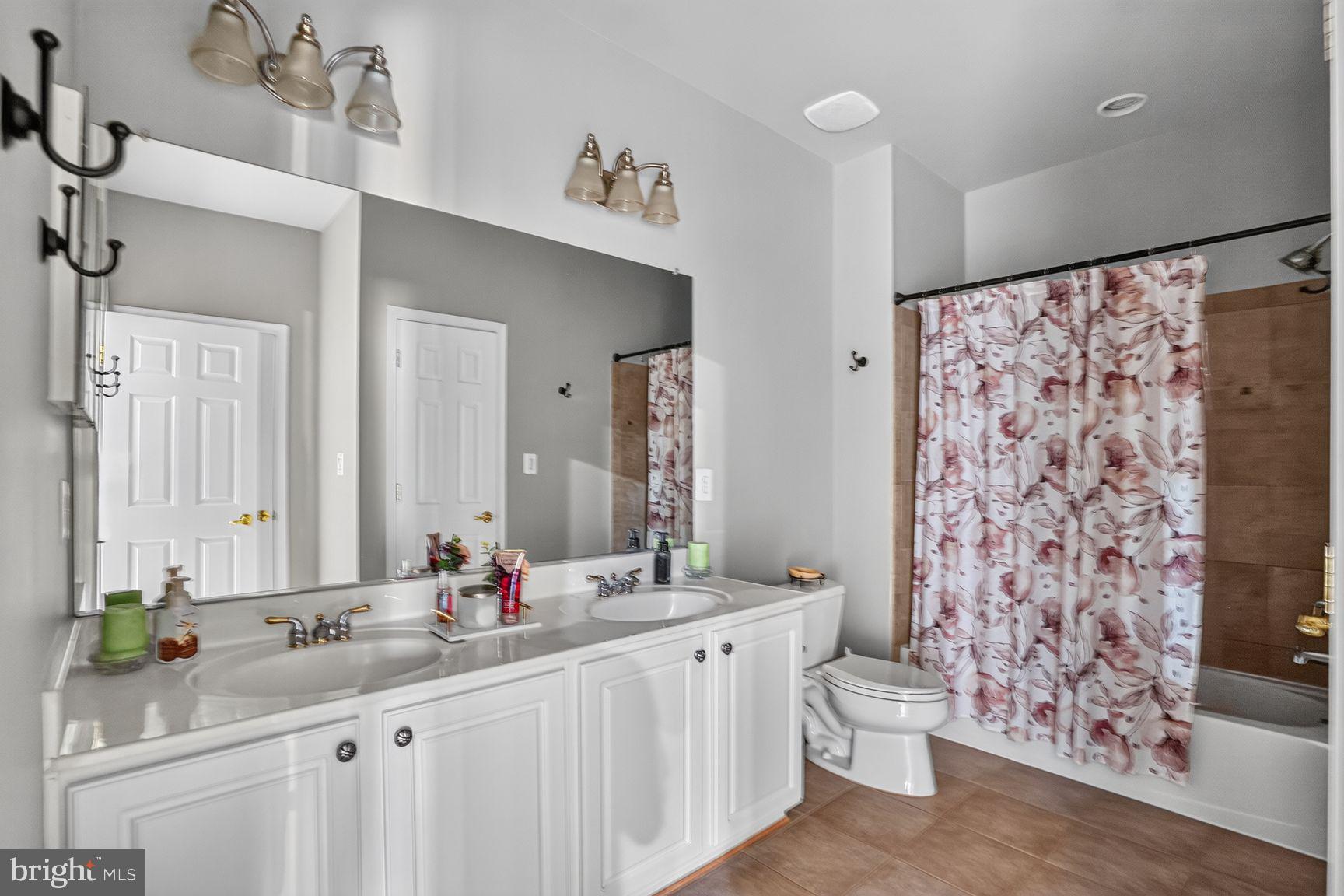 CASCADES/LOWES - Residential