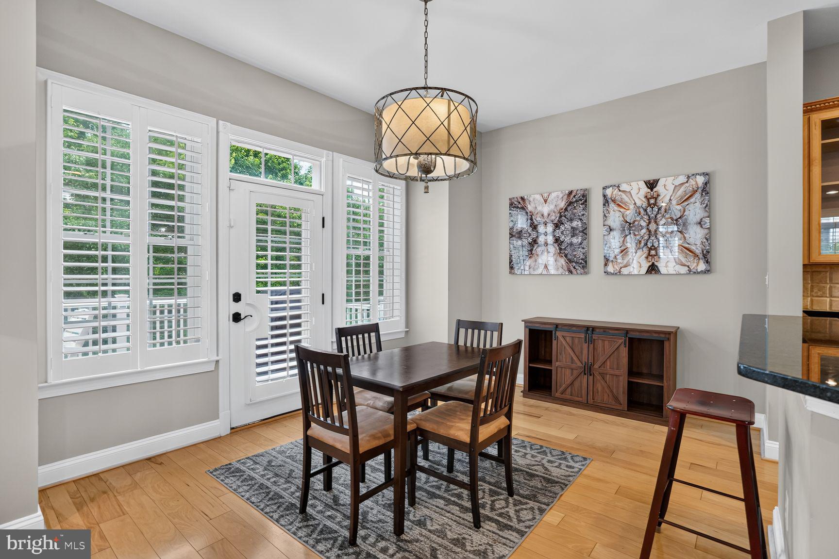 CASCADES/LOWES - Residential