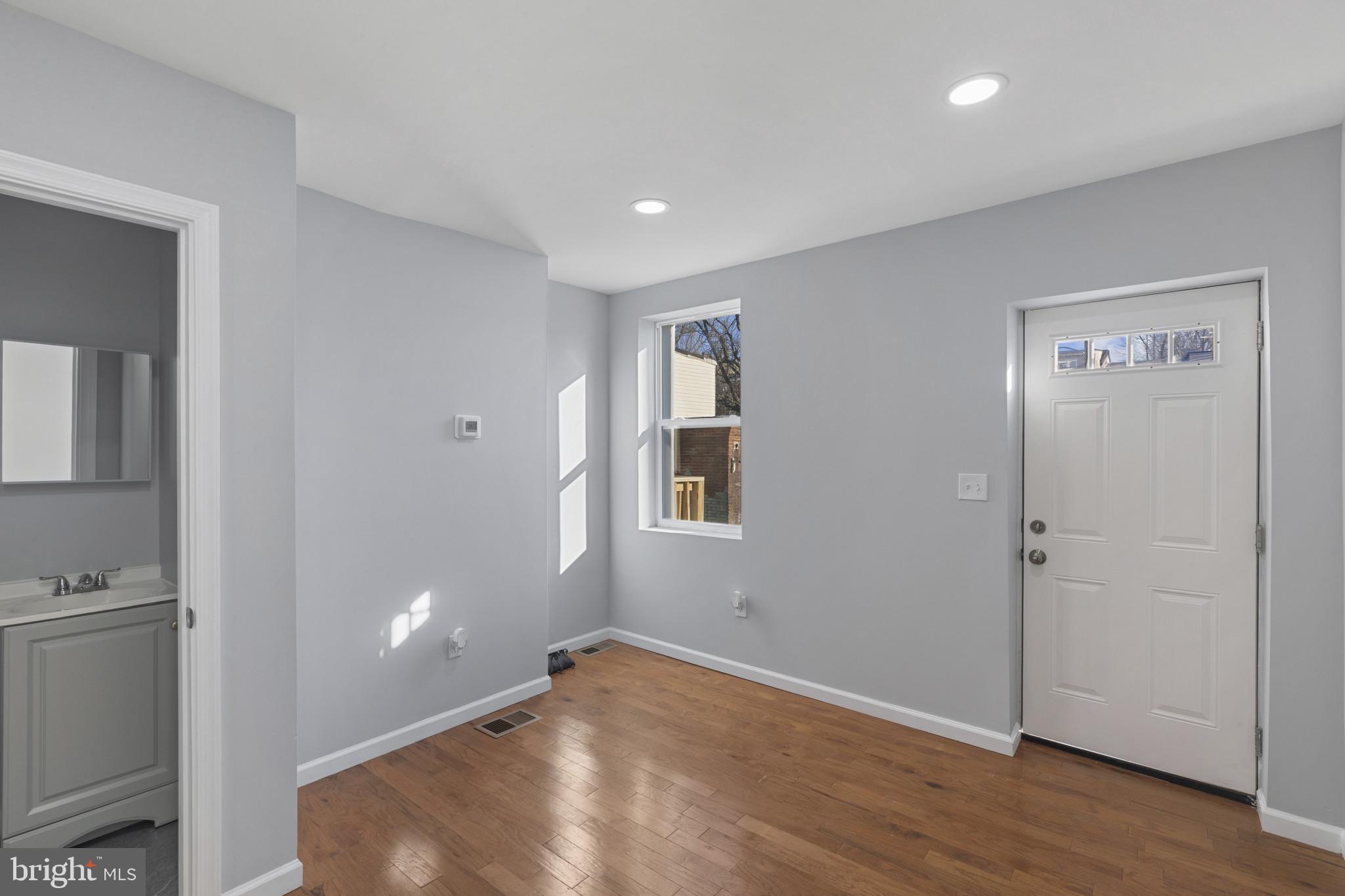 WYMAN PARK HAMPDEN - Residential