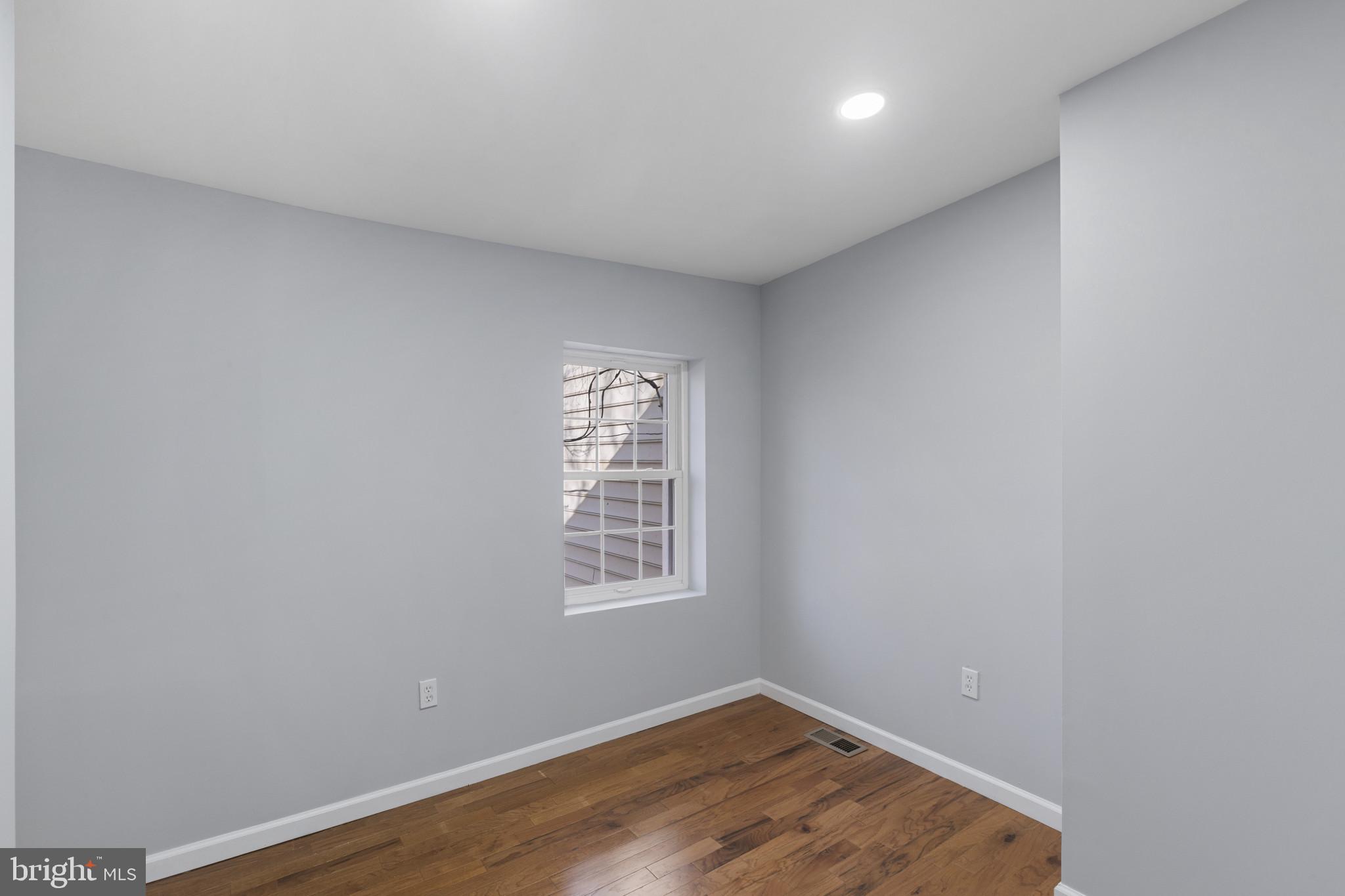 WYMAN PARK HAMPDEN - Residential