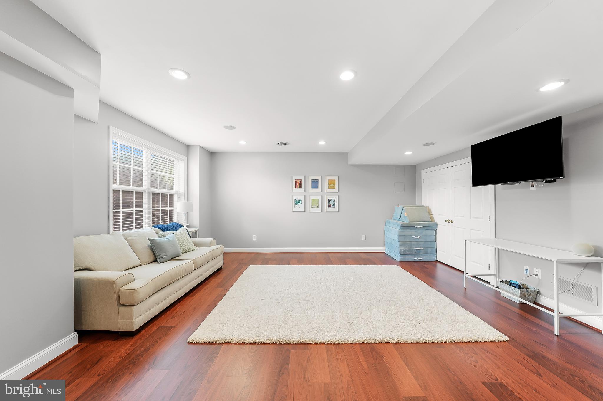 CANDLEWYCK - Residential