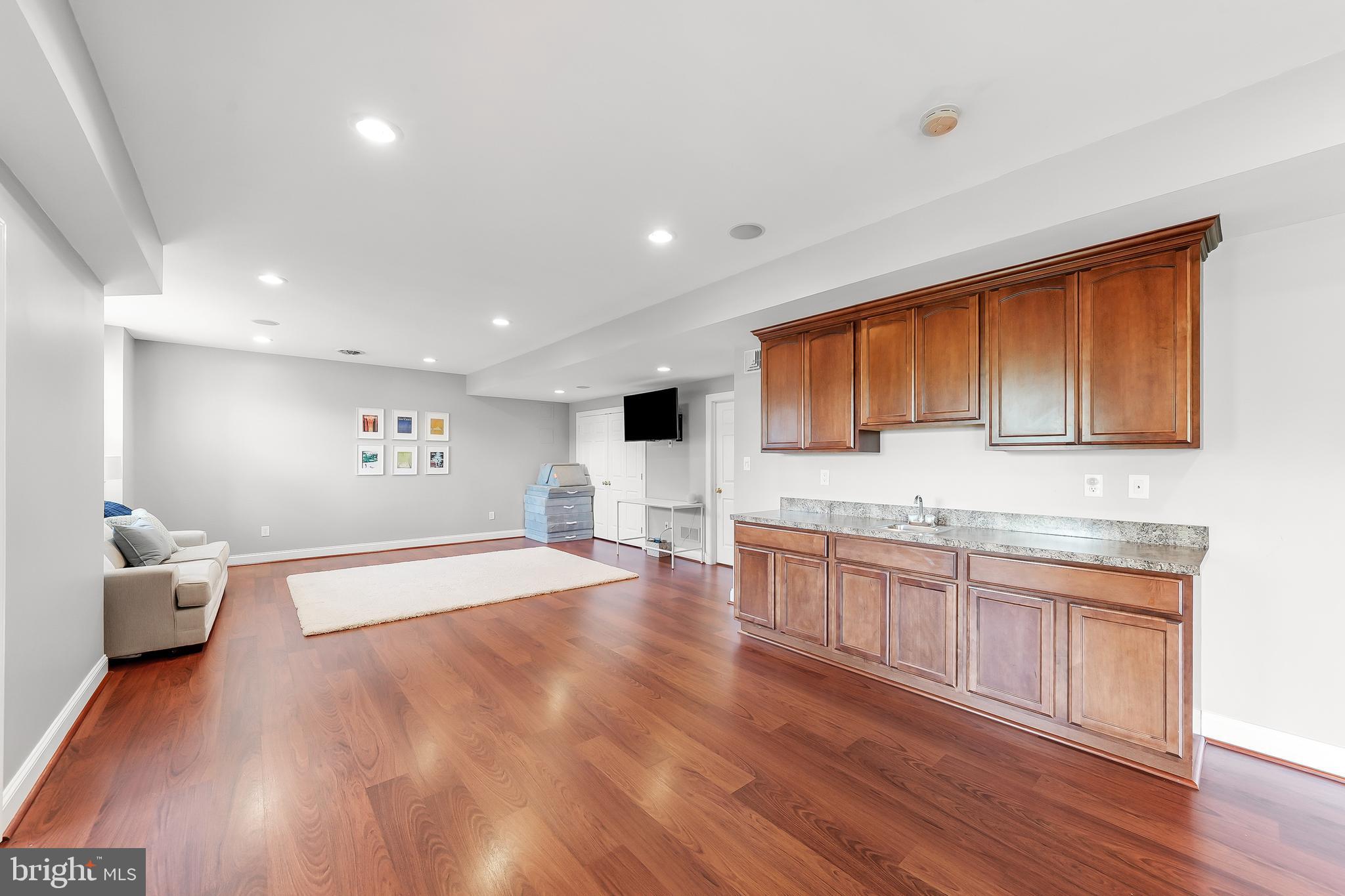 CANDLEWYCK - Residential