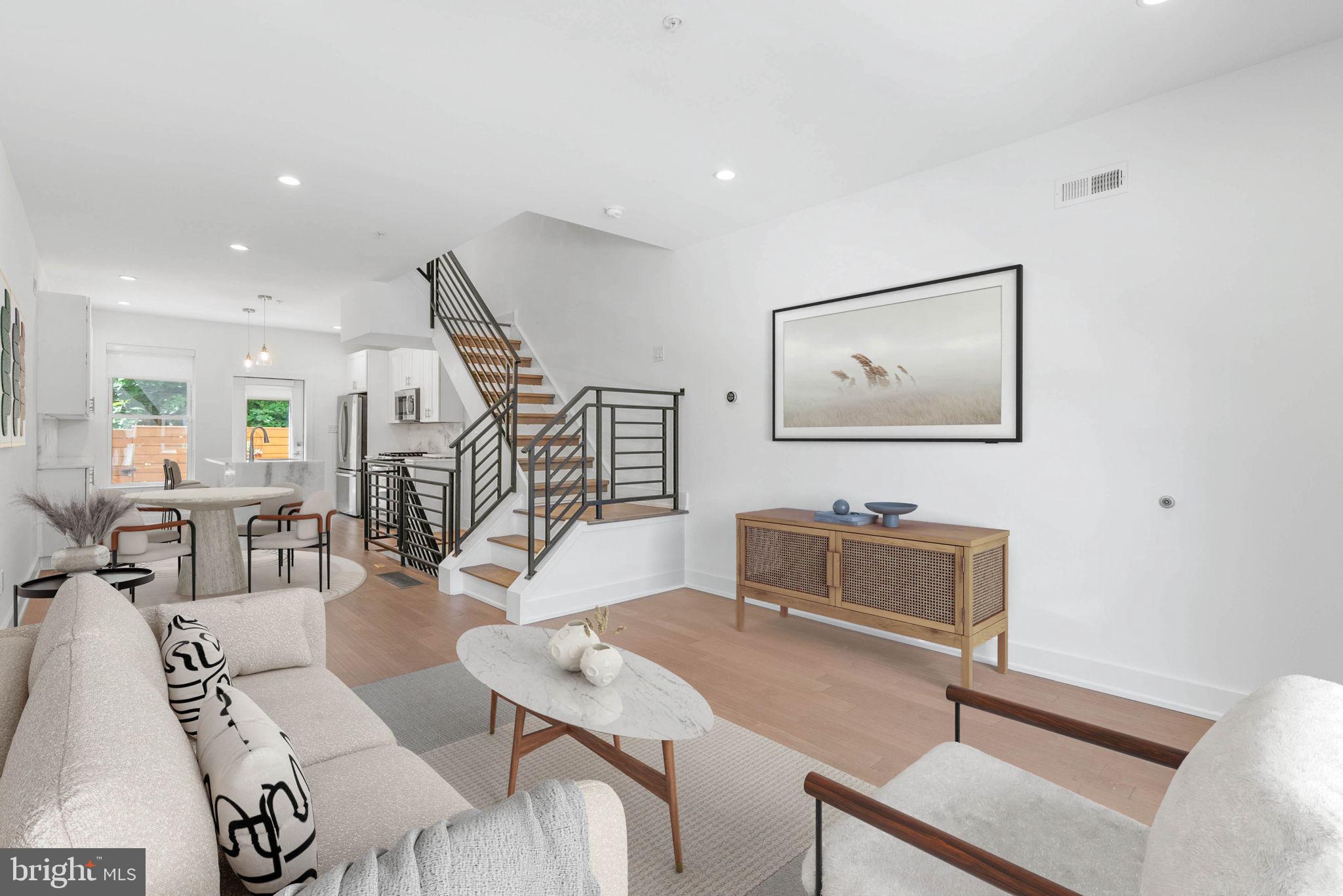 DICKINSON NARROWS - Residential